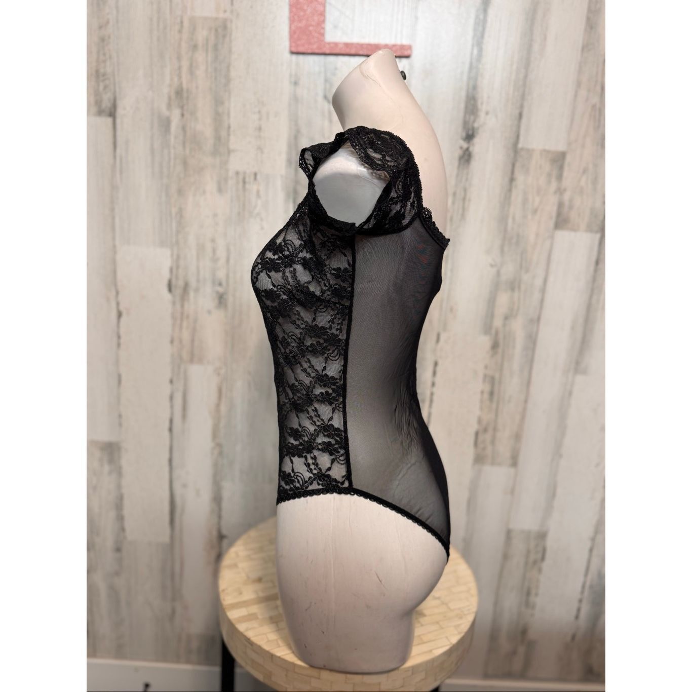 Victoria's Secret Victoria’s Secret Black Lace Bodysuit Women’s Size Large Size L / US 10 / IT 46 - 3 Thumbnail