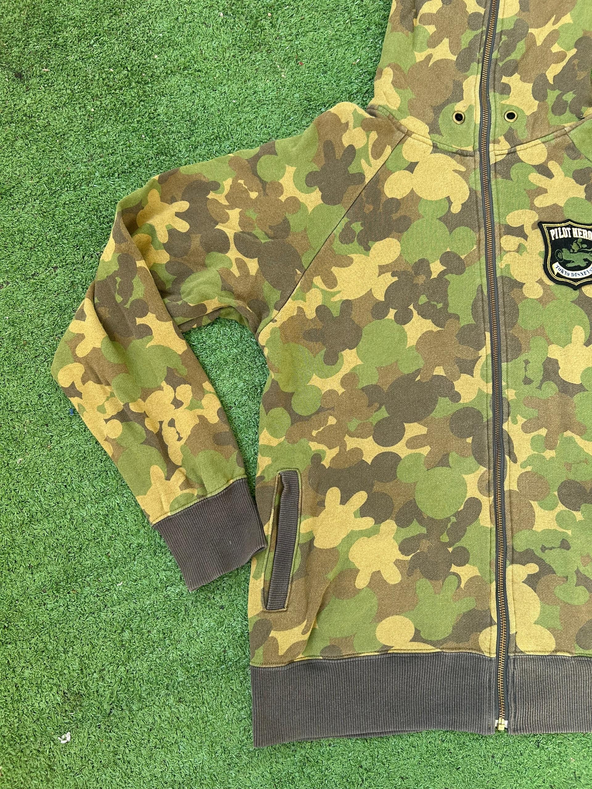 Mickey Mouse Vtg Mickey Mouse Pilot Hero Zipper Camo Hoodies Size US L / EU 52-54 / 3 - 3 Thumbnail