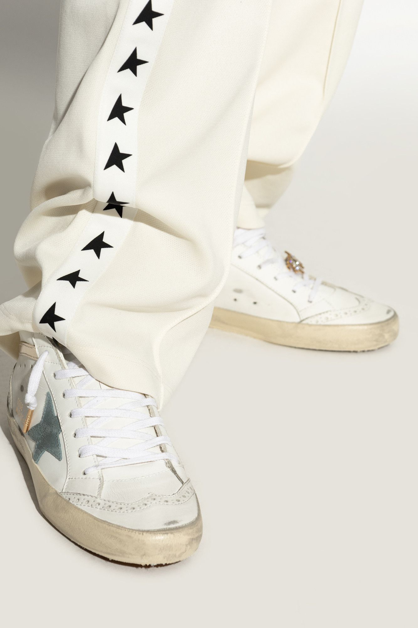 Golden Goose o1s22i1n1224 Mid Star Sneakers in White Size US 9 / IT 39 - 2 Thumbnail
