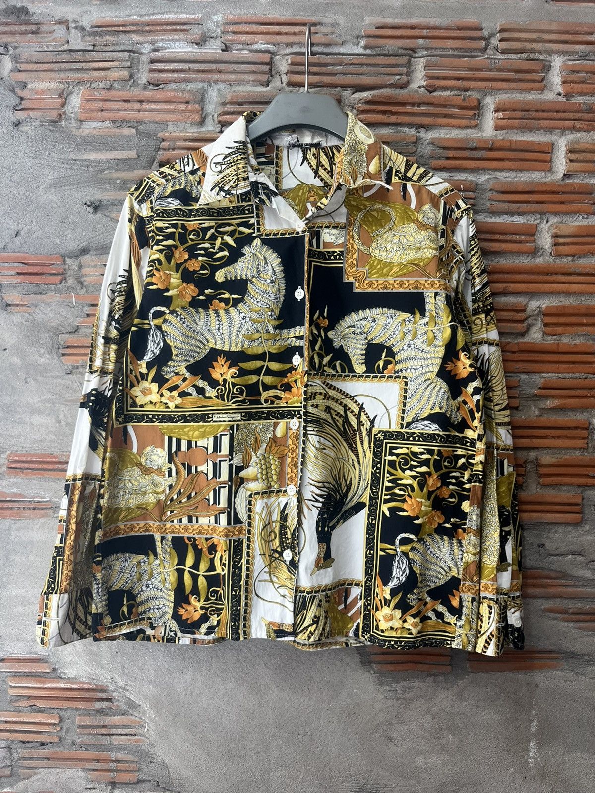Salvatore Ferragamo Vtg Salvatore Ferragamo 90’s Shirt Italy Brand Luxury Size US S / EU 44-46 / 1 - 2 Thumbnail