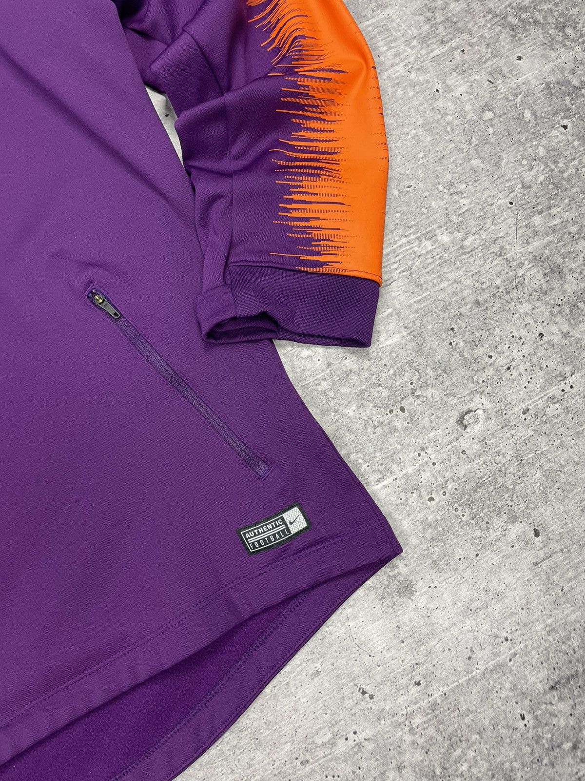 Nike × Vintage Vintage Nike Y2K Manchester City Reflective Logo Zip Olympic Size US XXL / EU 58 / 5 - 4 Thumbnail