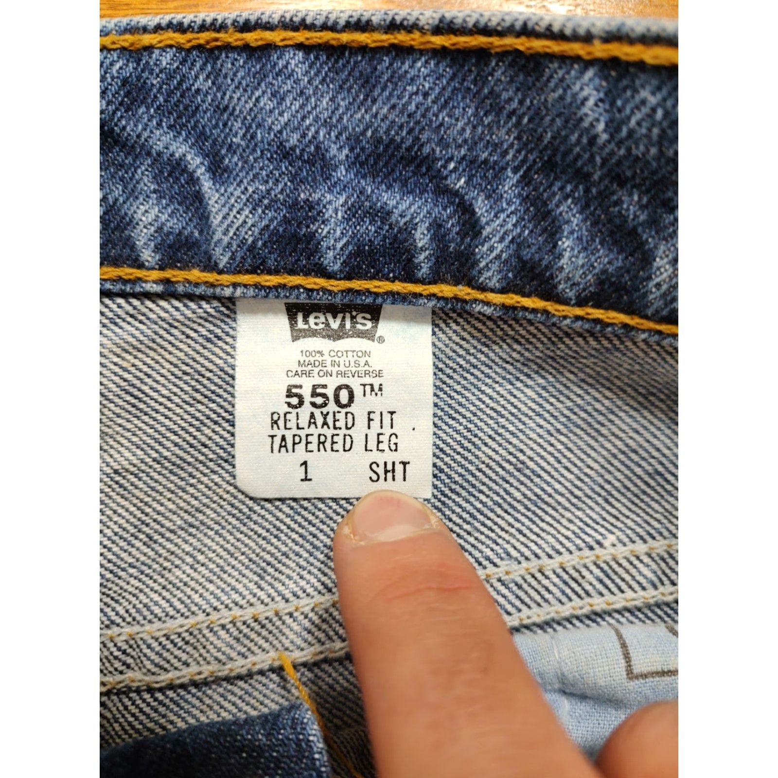 Levi's VINTAGE Levi's Jeans 550 USA Relaxed Tapered Womens 25x29 Zip 29 Inseam Blue 100% Cotton 90s Retro USA Size 42" / US 20 - 6 Thumbnail