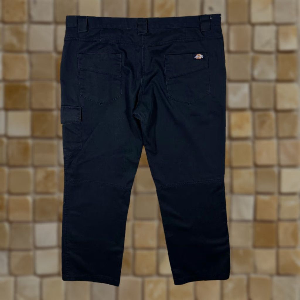 Dickies Dickies Skater Workwear Classic Black Cargo Pants Trousers W42 L31 UK 20 Mens Regular Size 42" Waist Inside Leg 31" Black Cargo Style Cold? Size US 42 / EU 58 - 1 Thumbnail