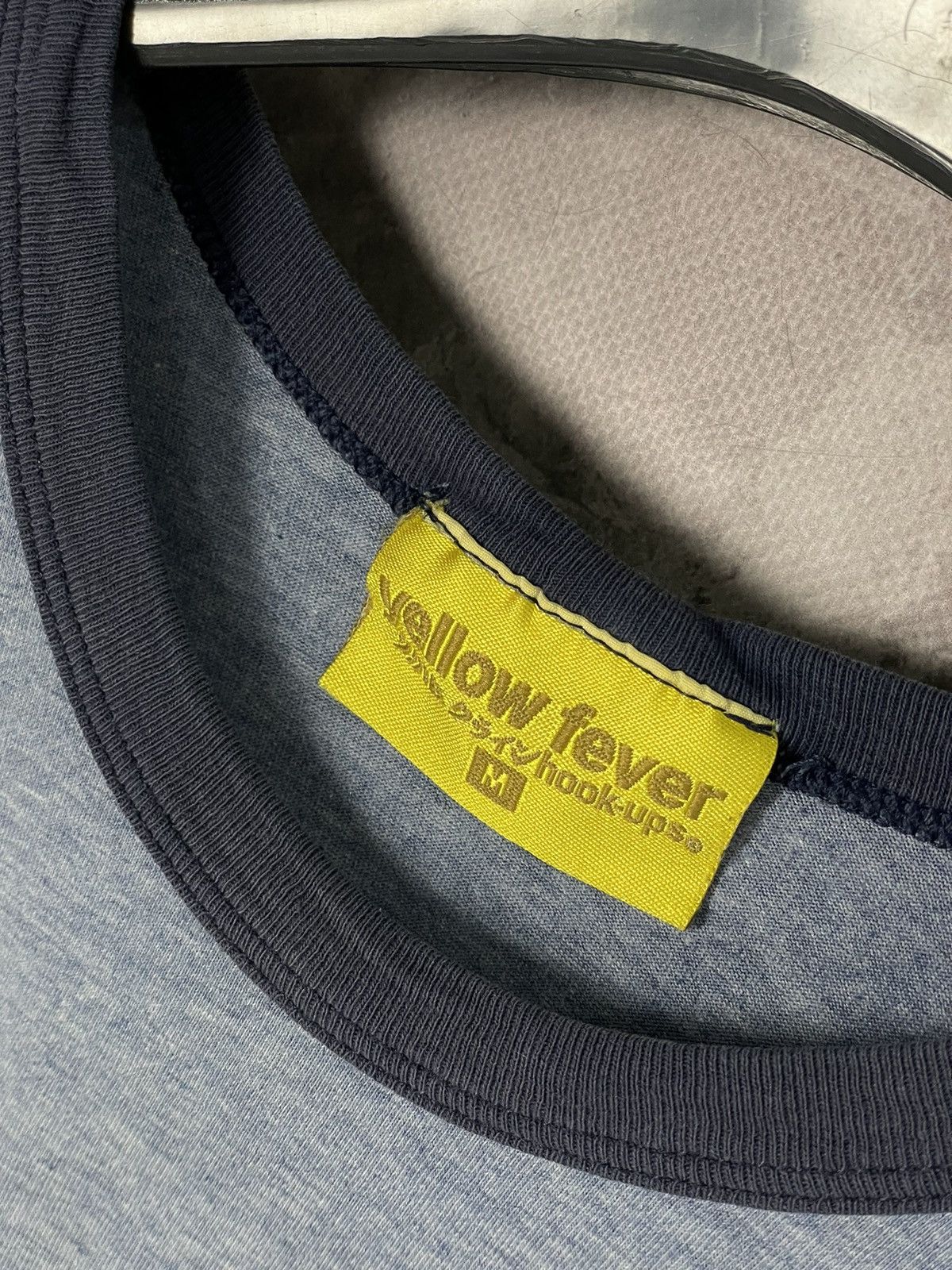 Designer × Vintage Yellow Fever Y2K Streetwear Logo Vintage Retro T shirt Size US M / EU 48-50 / 2 - 7 Thumbnail