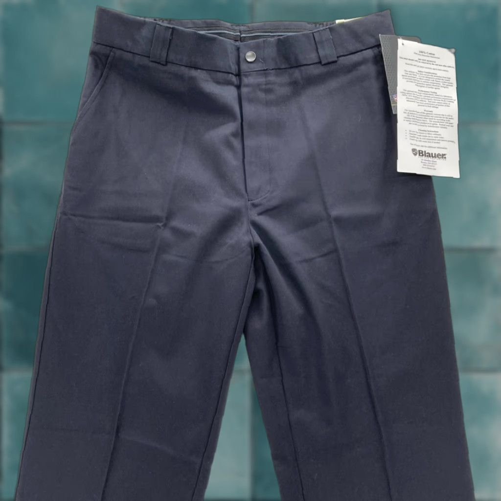 Vintage Blauer 4-Pocket Trousers Pants Blauer Mens 37 Navy Blue 100% Cotton Chino Straight Regular NWT Unhemmed Pants Mens Blue 4-Pocket Trousers NWT Size US 37 - 1 Thumbnail