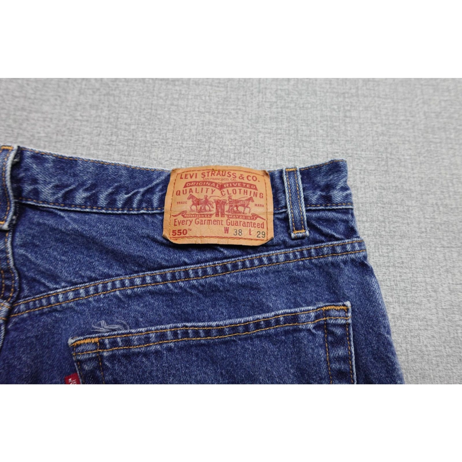Levi's VINTAGE Levi's 550 Jeans Mens 38x29 Regular Dark Wash Blue 5-Pocket Denim Tapered Relaxed Fit Shoes? Size US 38 / EU 54 - 2 Thumbnail