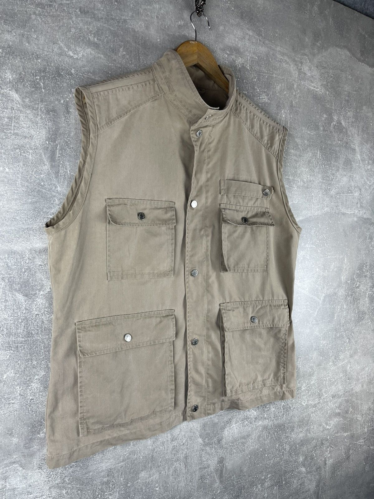 Moncler Moncler Vintage 00s Utility Field Vest Beige Size 4 Size US L / EU 52-54 / 3 - 3 Thumbnail