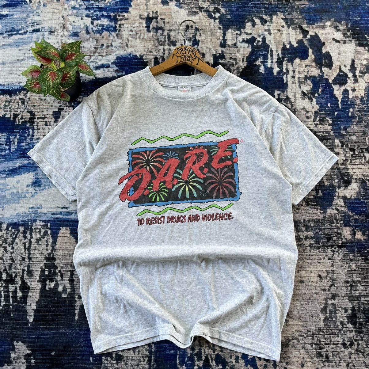 D.A.R.E × Vintage 🔥RARE D.A.R.E Resist Drug N Violence Tees 90s Size US L / EU 52-54 / 3 - 1 Thumbnail