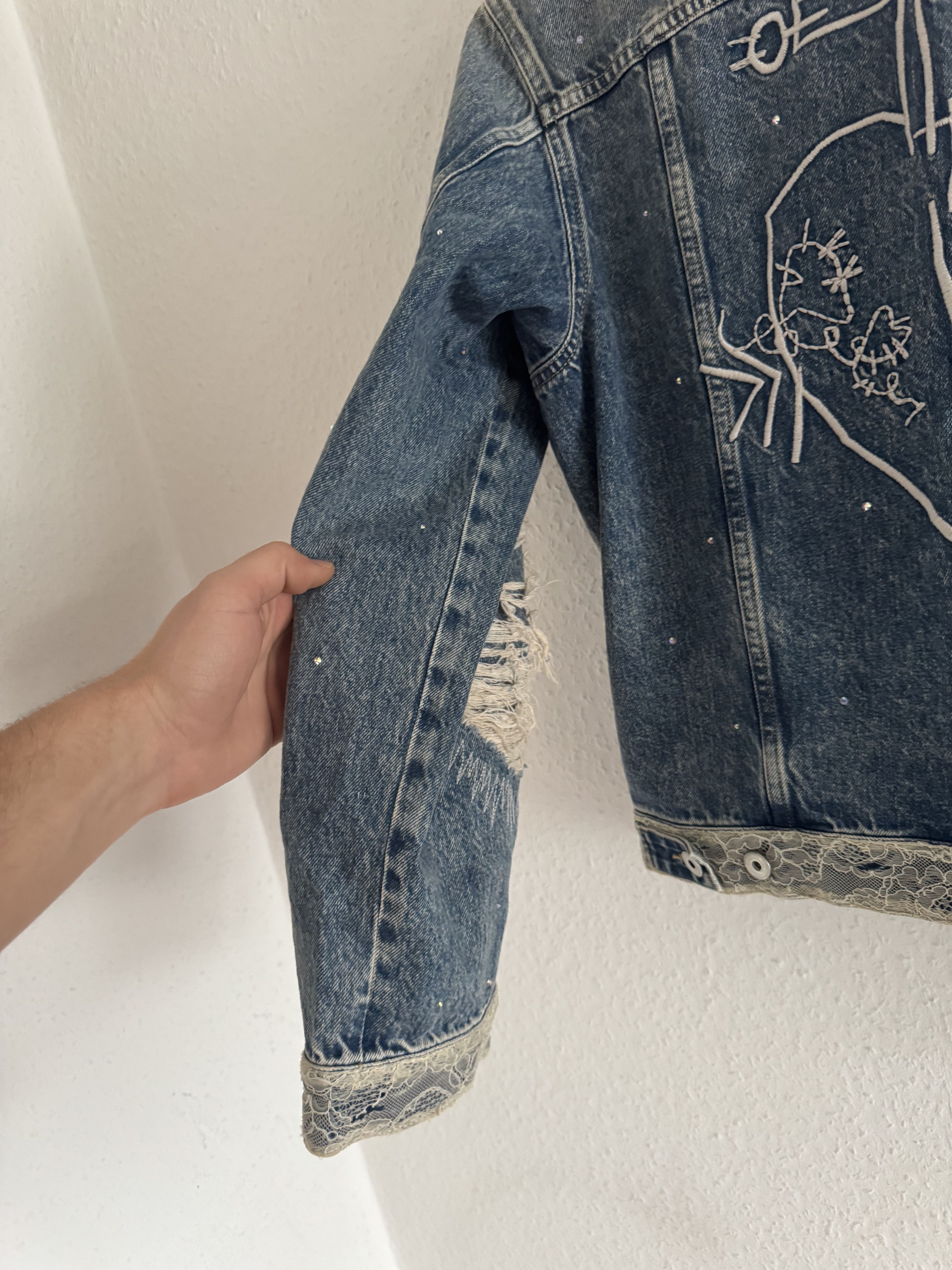 H&M × Jean-Michel Basquiat × Who Decides War Distressed Rhinestone Denim Jacket Size US XS / EU 42 / 0 - 12 Thumbnail
