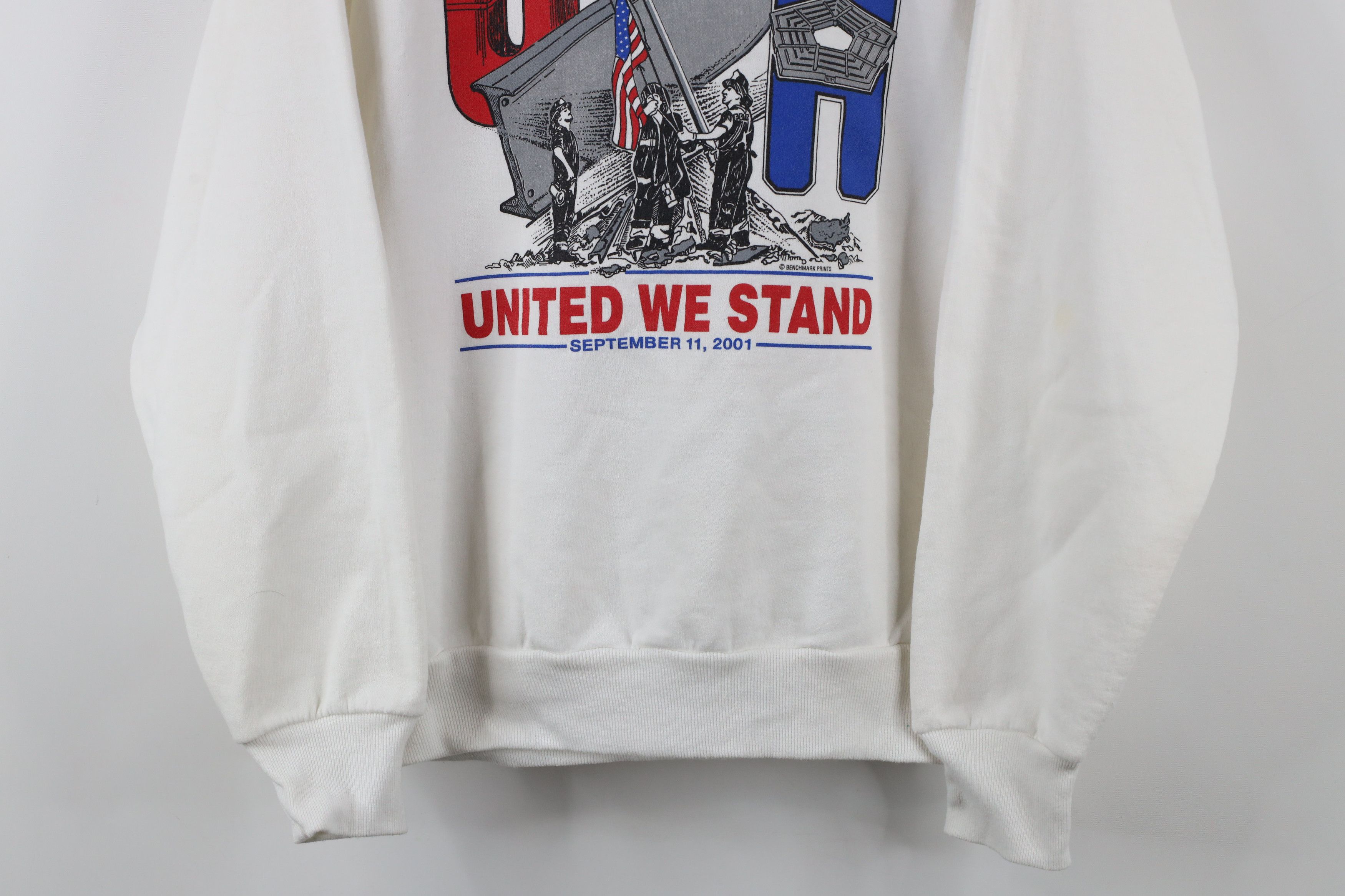 Vintage Vintage Y2K United We Stand September 11 Twin Sweatshirt Size US M / EU 48-50 / 2 - 3 Thumbnail
