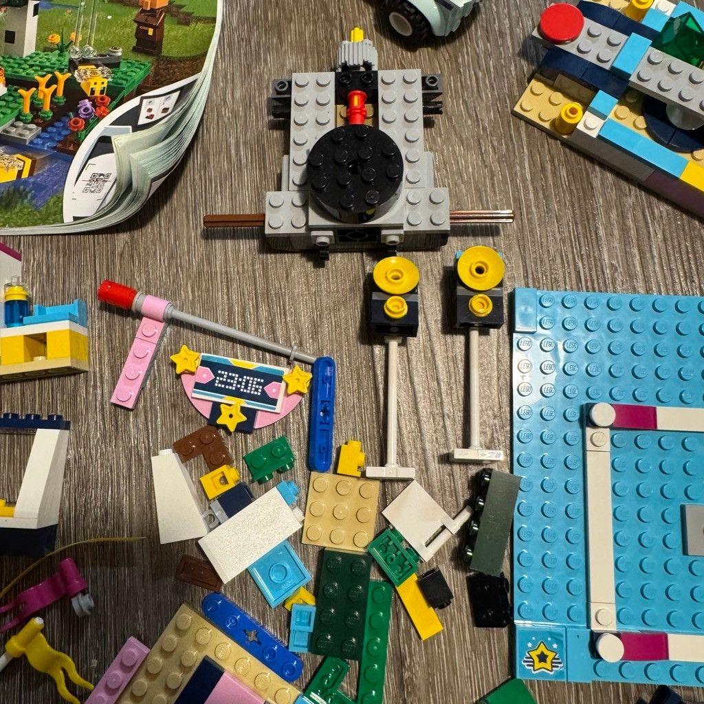 LEGO LEGO Friends & Minecraft Building Sets Bundle Lot With Mini Size ONE SIZE - 13 Thumbnail