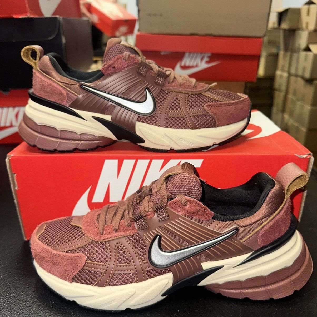 Nike Size 7.5W - Nike V2K Run Red Sepia Dark Pony FN6703-201 Size US 7.5 / IT 37.5 - 1 Thumbnail