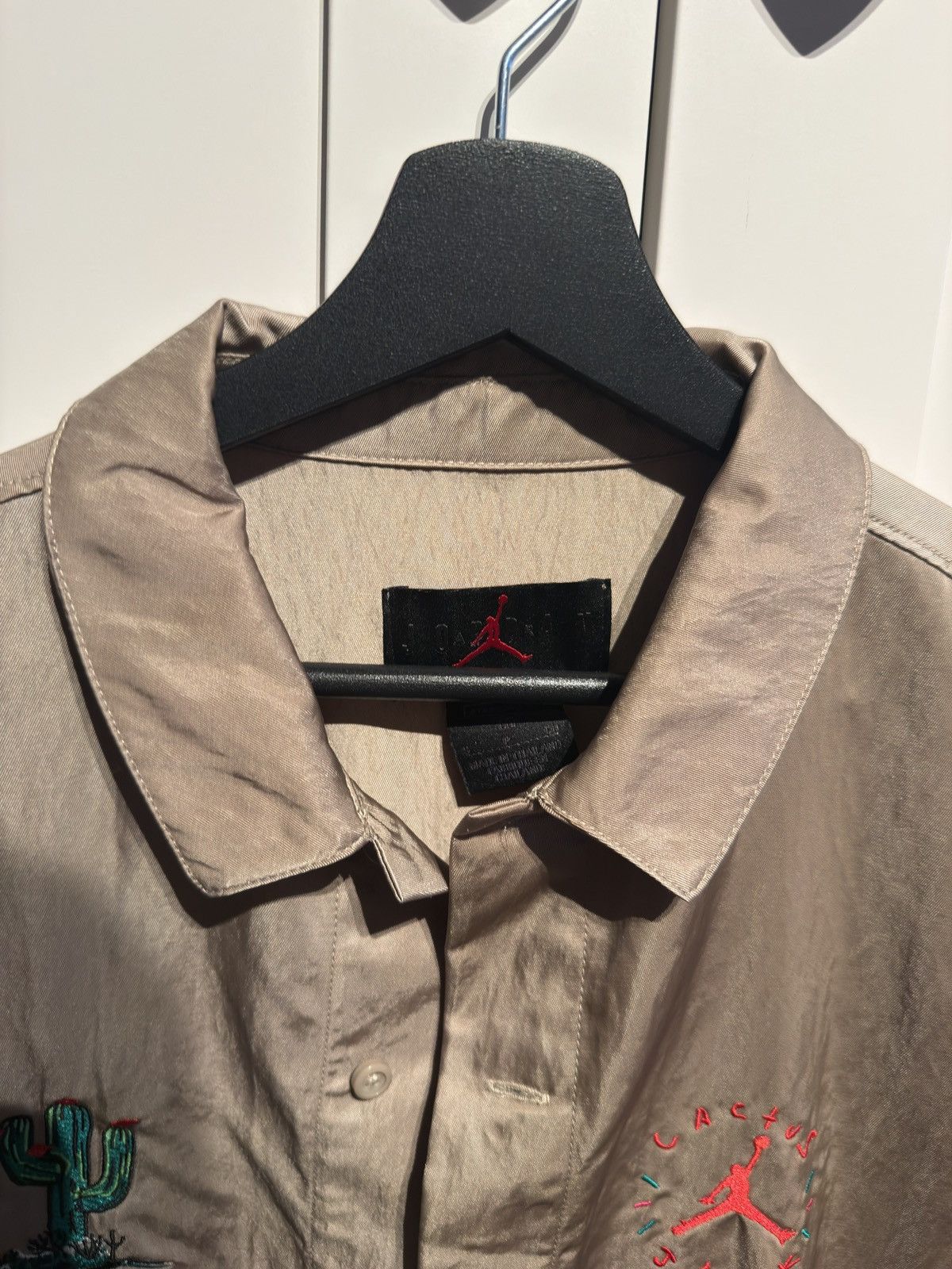 Jordan Brand × Travis Scott Travis Scott Cactus Jack x Jordan button down shirt Size US S / EU 44-46 / 1 - 6 Thumbnail