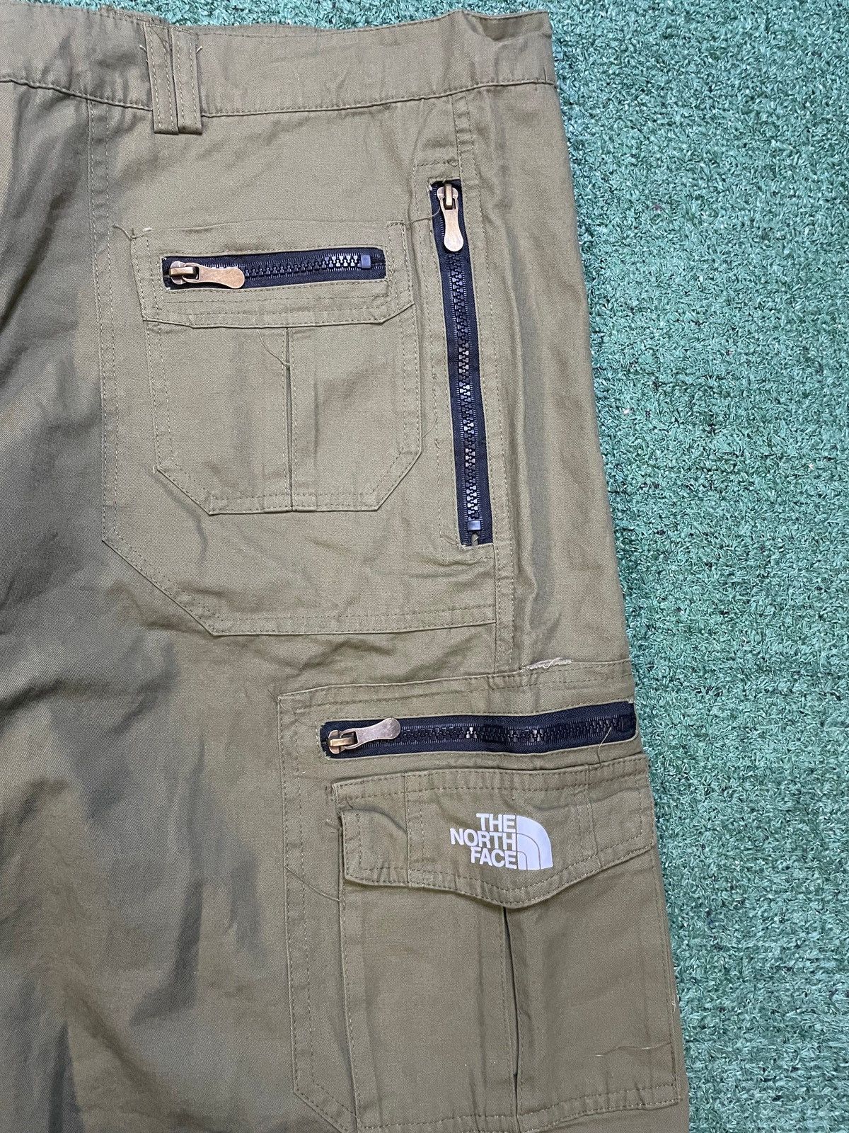 The North Face The North Face green olive shorts Size US 38 / EU 54 - 3 Thumbnail