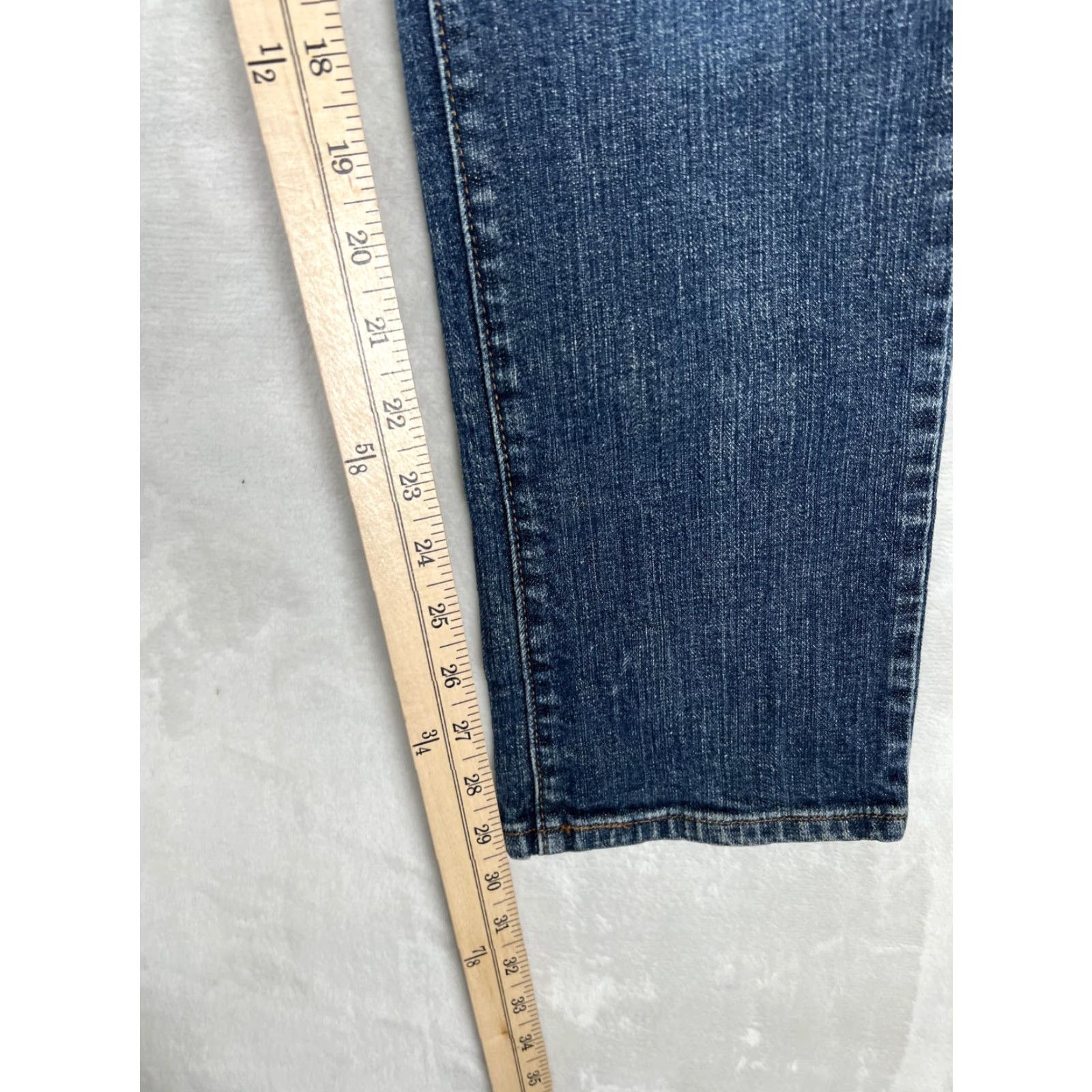 Levi's Levi's Mid Rise Skinny Jeans Womens 10 Blue Medium Wash Denim Slim Stretch Pocketed 5-Pocket Classic Zip Womens Size 32" / US 10 / IT 46 - 3 Thumbnail