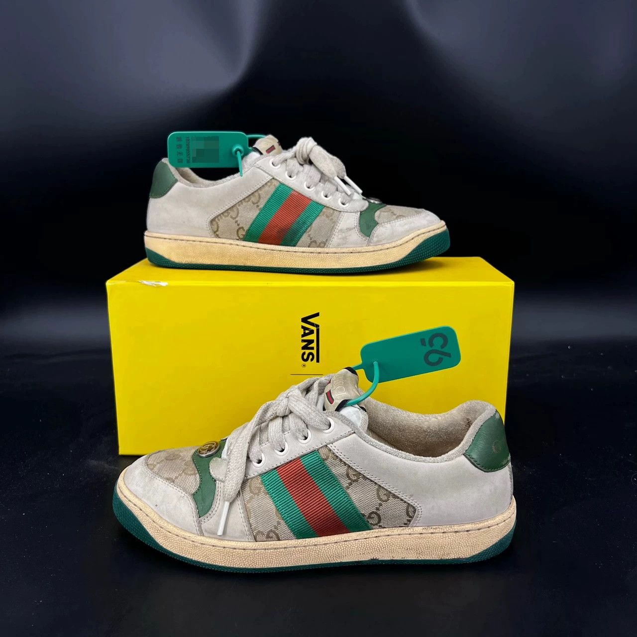 Gucci Gucci Green Dirty Sneakers EU 37.5 Size US 7 / IT 37 - 3 Thumbnail
