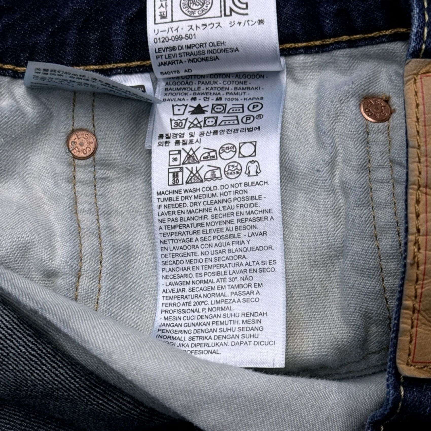 Levi's Levi's 559 Relaxed Straight Jeans Men 44x32 Blue Denim Medium Wash 5-Pocket Stretch Distressed No N/A? Size US 44 / EU 60 - 6 Thumbnail