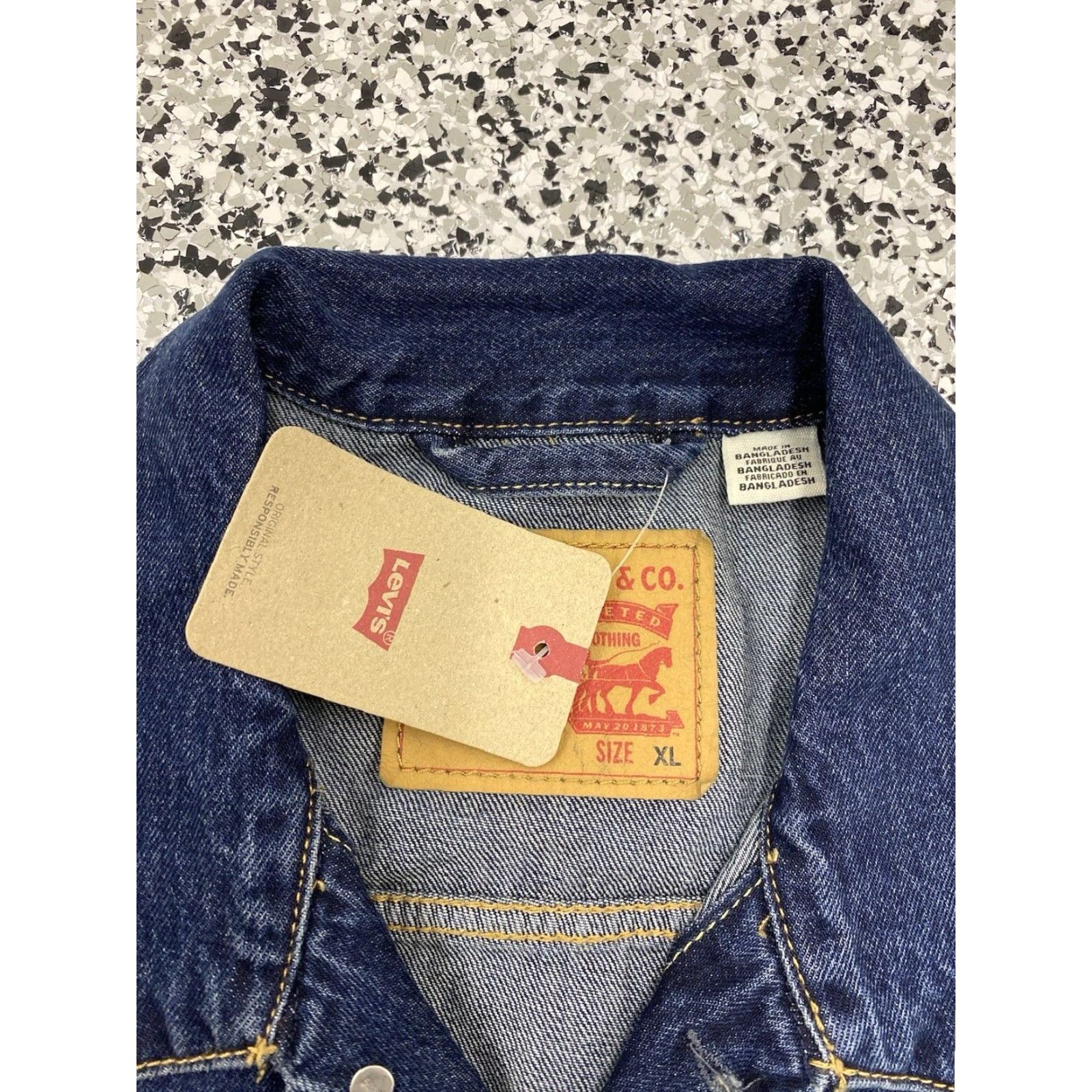 Levi's Levi's Denim Trucker Jacket Men's XL Dark Rinse Indigo Cotton Red Tab Size US XL / EU 56 / 4 - 2 Thumbnail