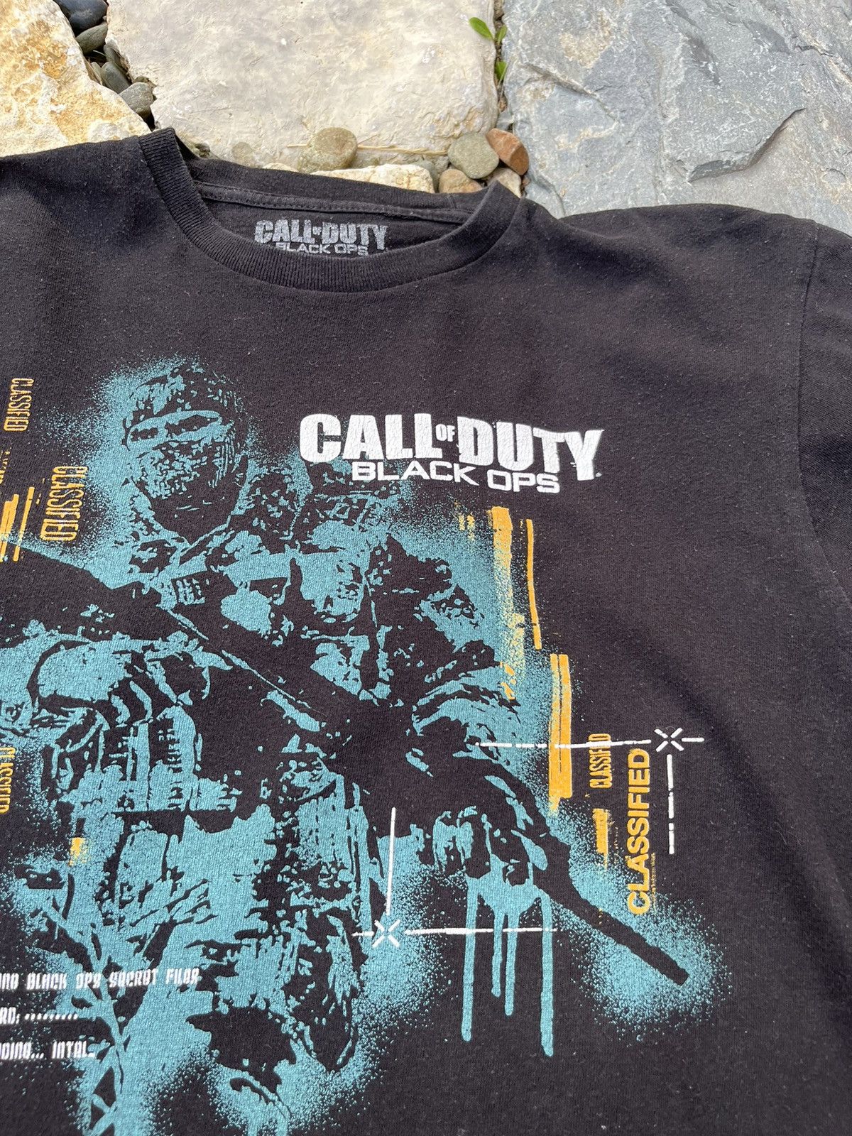 Vintage Vintage Call of Duty Black Ops 2010 tee Activision game COD Size US M / EU 48-50 / 2 - 8 Thumbnail