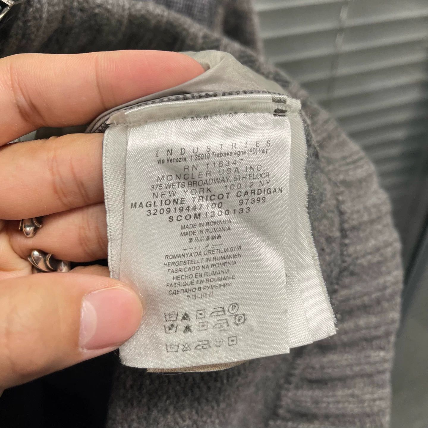 Moncler Moncler Mist Gray Colorblocked Armband Puffer Jacket XL Size XL / US 12-14 / IT 48-50 - 5 Thumbnail