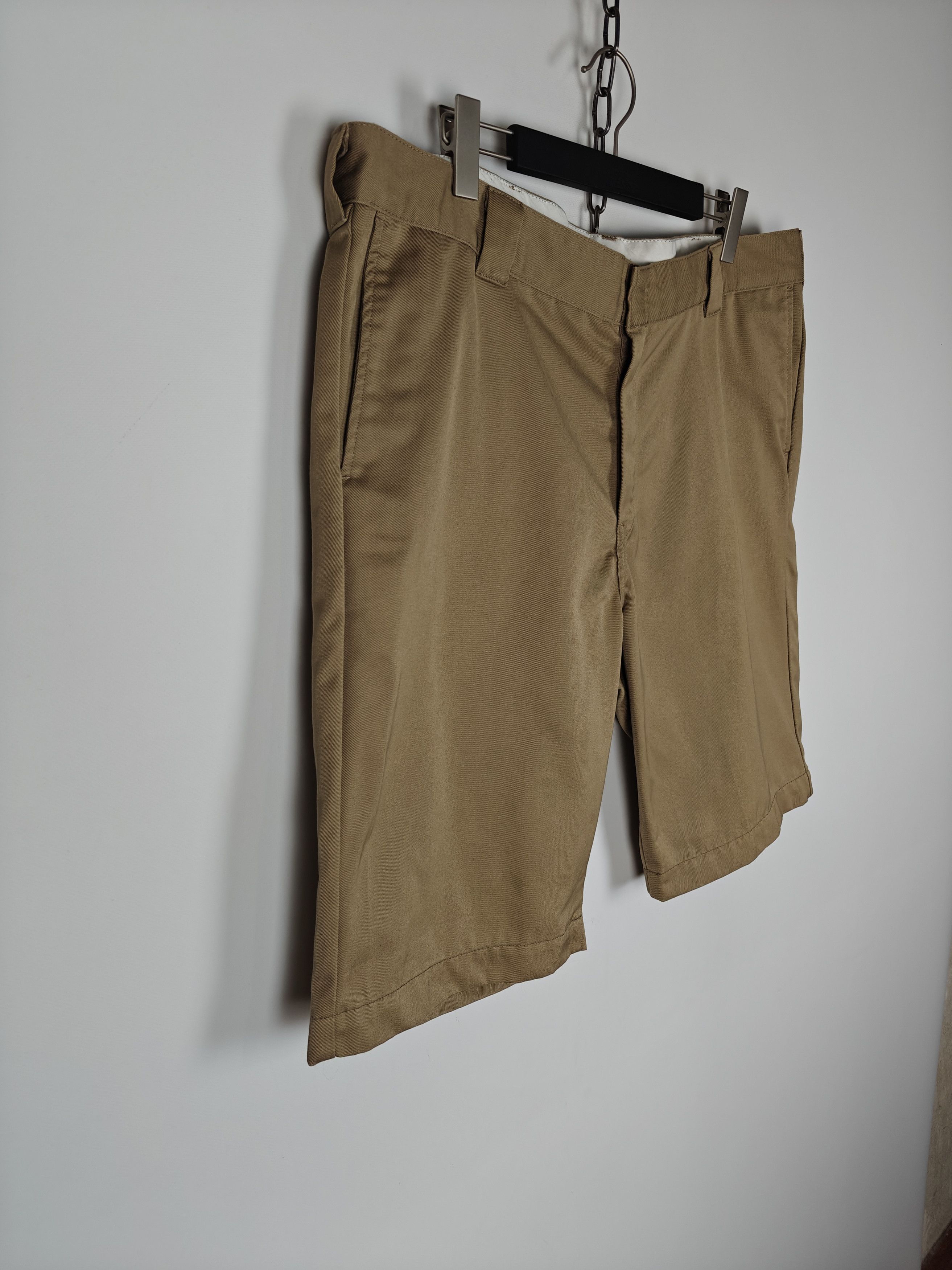 Carhartt Wip Carhartt Wip Master Shorts size 40 Size US 40 / EU 56 - 5 Thumbnail