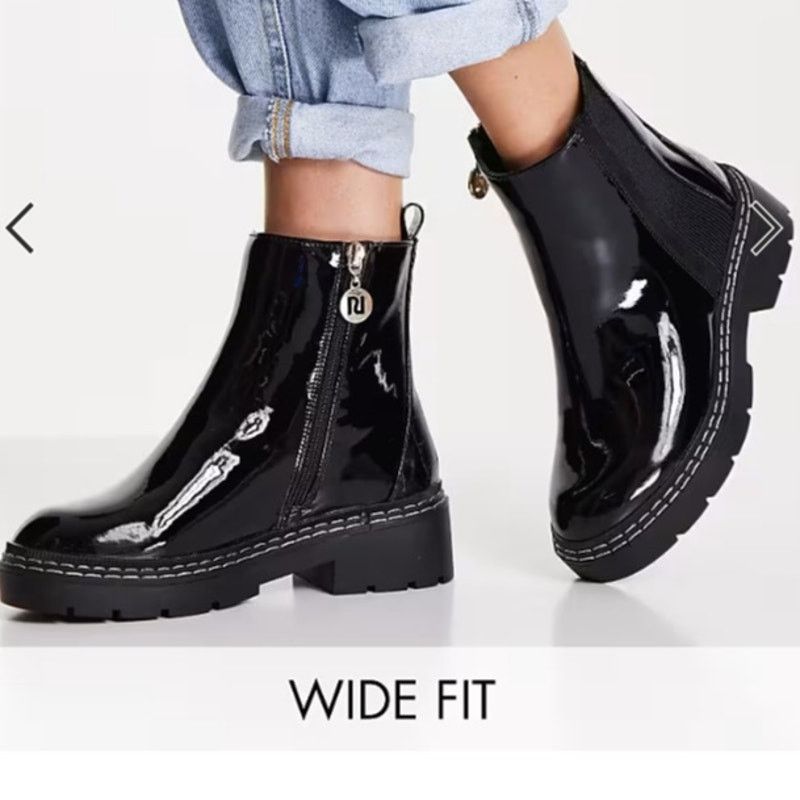 River Island River Island Wide Fit Patent Chunky Chelsea Boot Size 6 Size US 6 / IT 36 - 11 Thumbnail