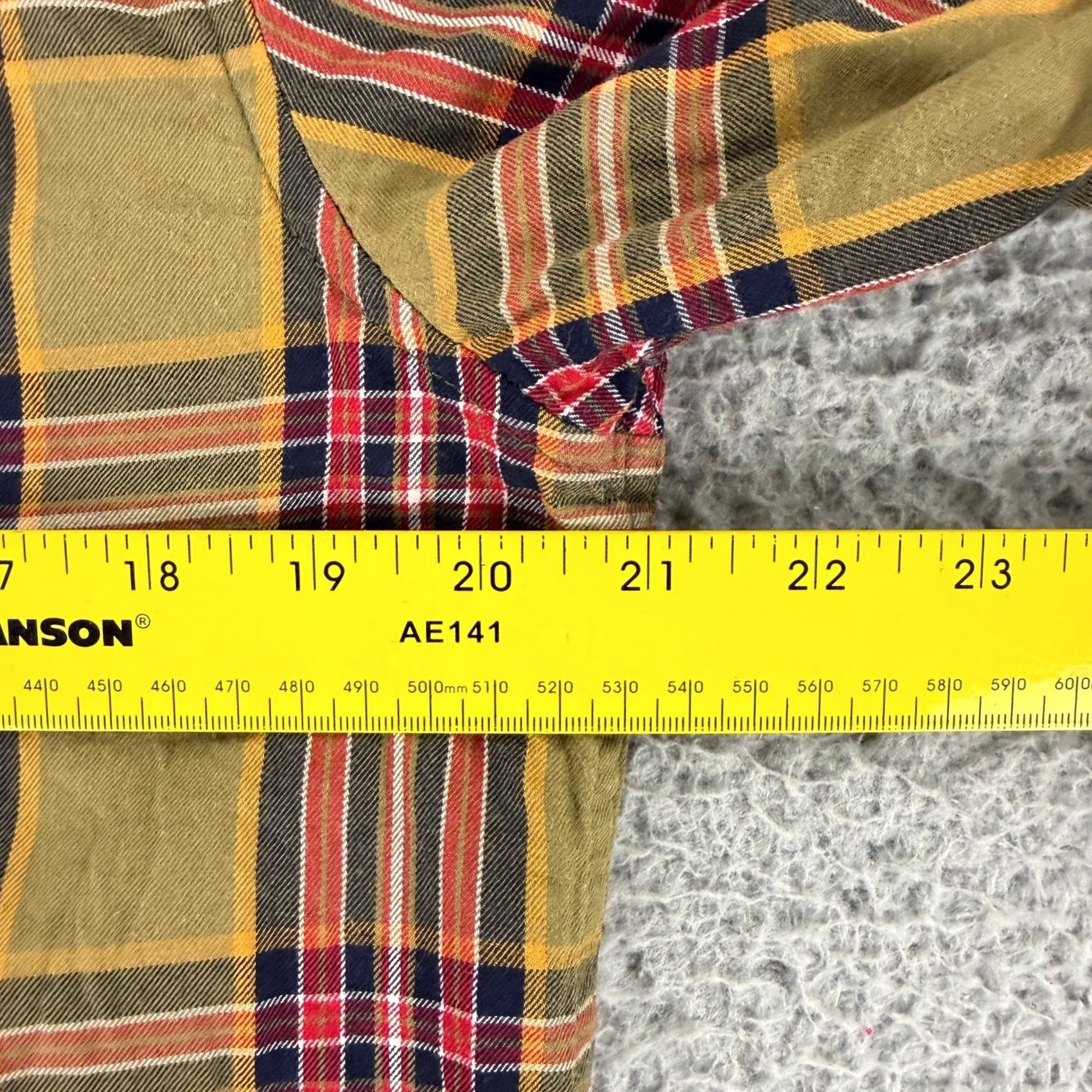Obey VINTAGE Obey Plaid Button Down Shirt Mens Large Olive Green Red Long Sleeve Streetwear Size US L / EU 52-54 / 3 - 5 Thumbnail