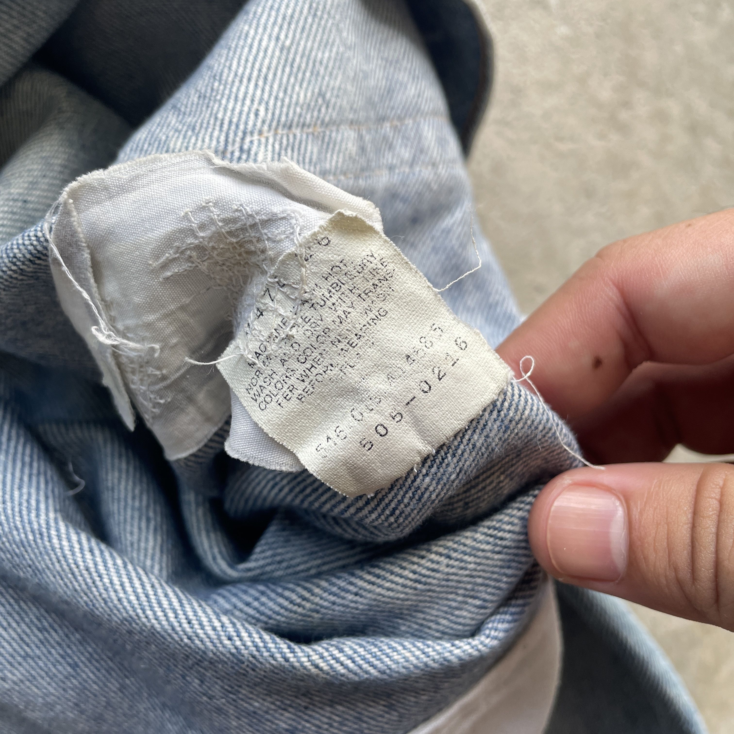 Levi's Vintage Clothing 1990s VINTAGE LEVI’S 505 MADE IN USA JEANS FADED PANTS Size US 33 - 7 Thumbnail