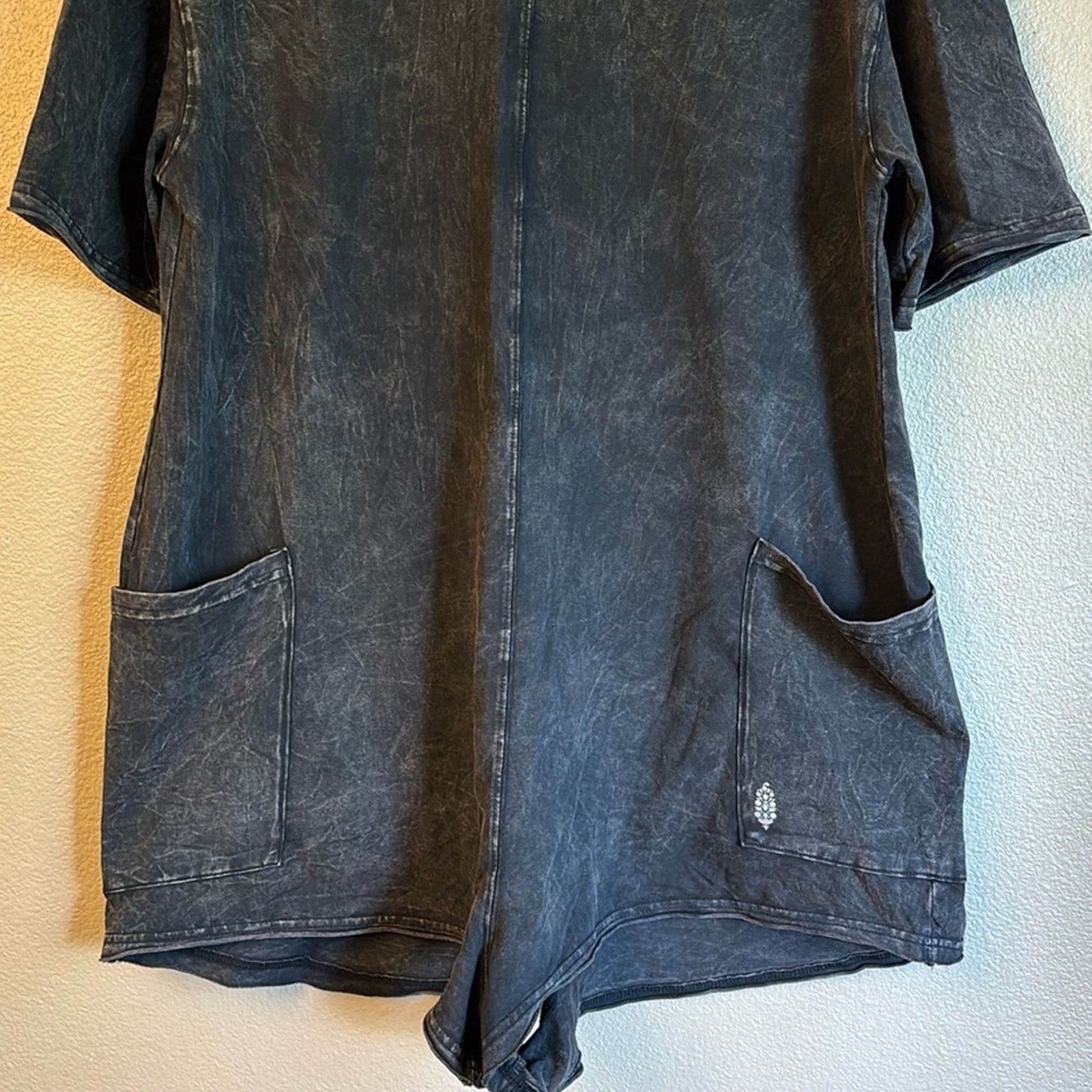 Free People FREE PEOPLE Movement HOT SHOT TEE ROMPER Shorts Washed Black Size 27" / US 4 / IT 40 - 7 Thumbnail