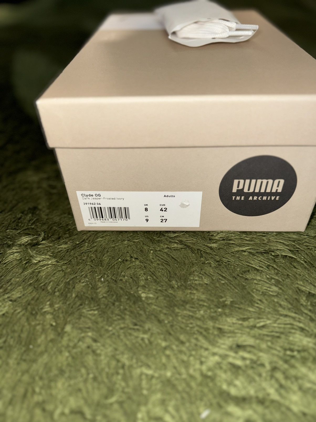 Puma [US 9] Puma Clyde OG Archive Purple Dark Jasper Ivory Size US 9.5 / EU 42-43 - 9 Thumbnail