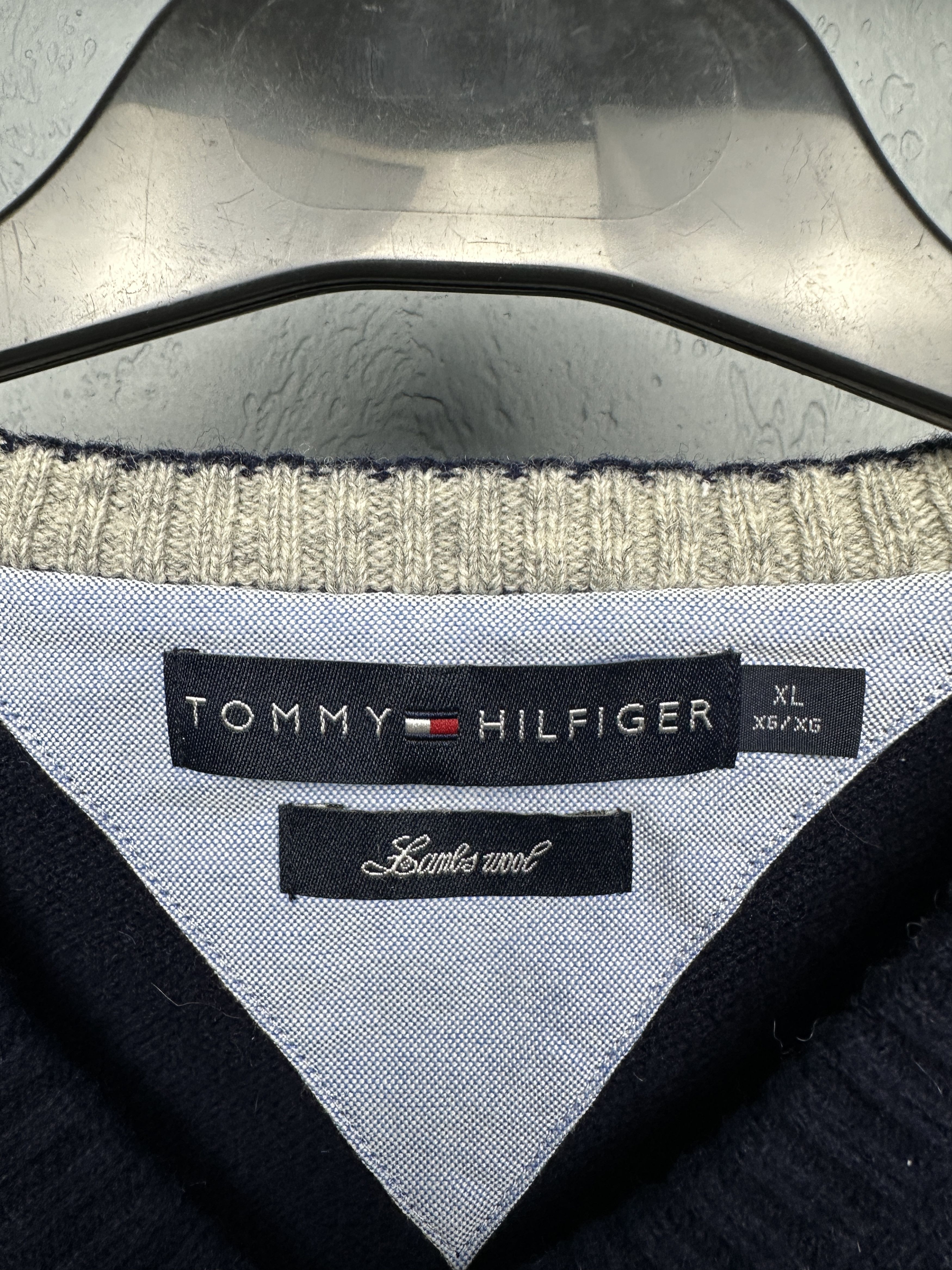 Tommy Hilfiger Tommy Hilfiger Vintage Mens Wool Knit Vest Sweater Jumper Size US XL / EU 56 / 4 - 4 Thumbnail