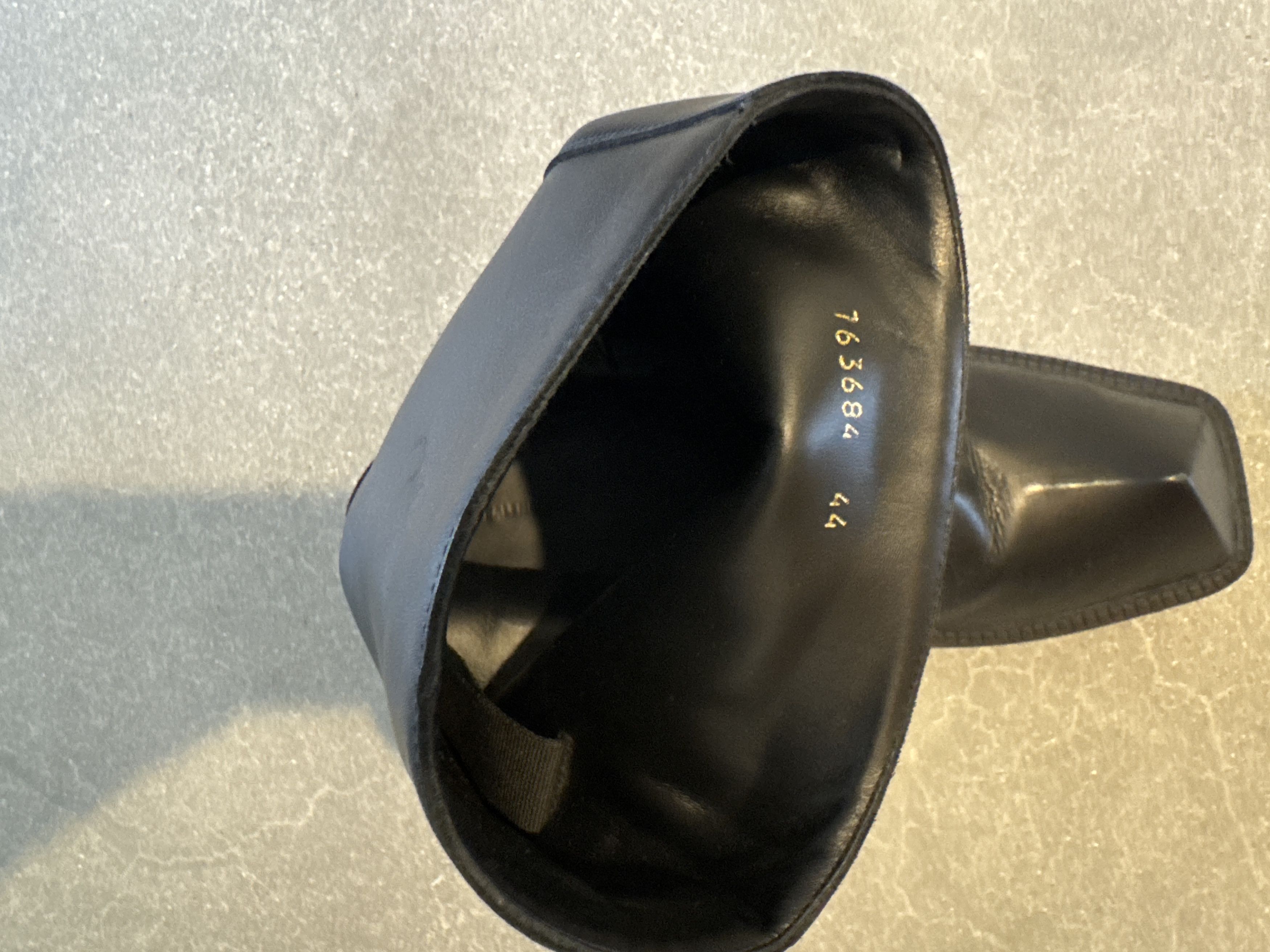 Balenciaga BALENCIAGA RHINO BOOTIE CARRARA Size US 11 / EU 44 - 10 Thumbnail