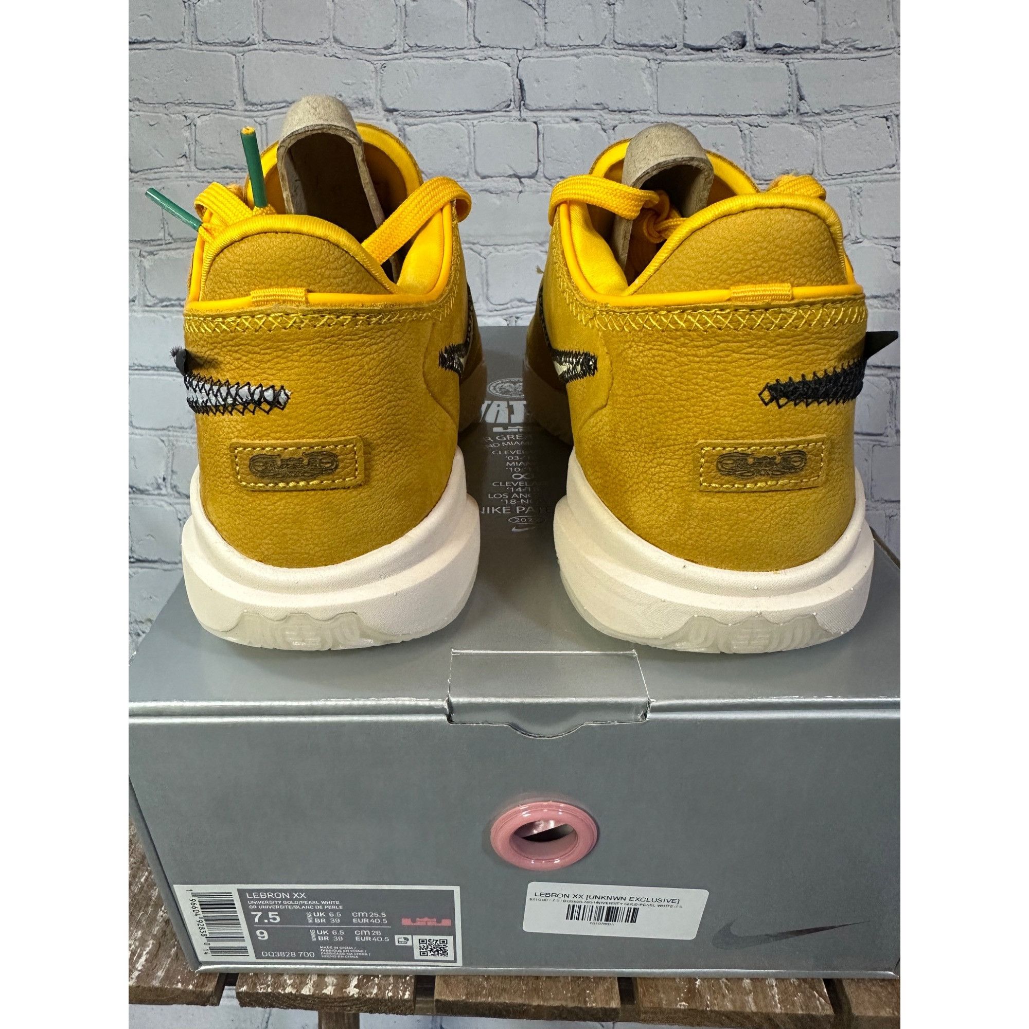 Nike Nike Lebron 20 Unknwn Art Basel South Beast ( Miami Exclusiv Size US 7.5 / EU 40-41 - 4 Thumbnail