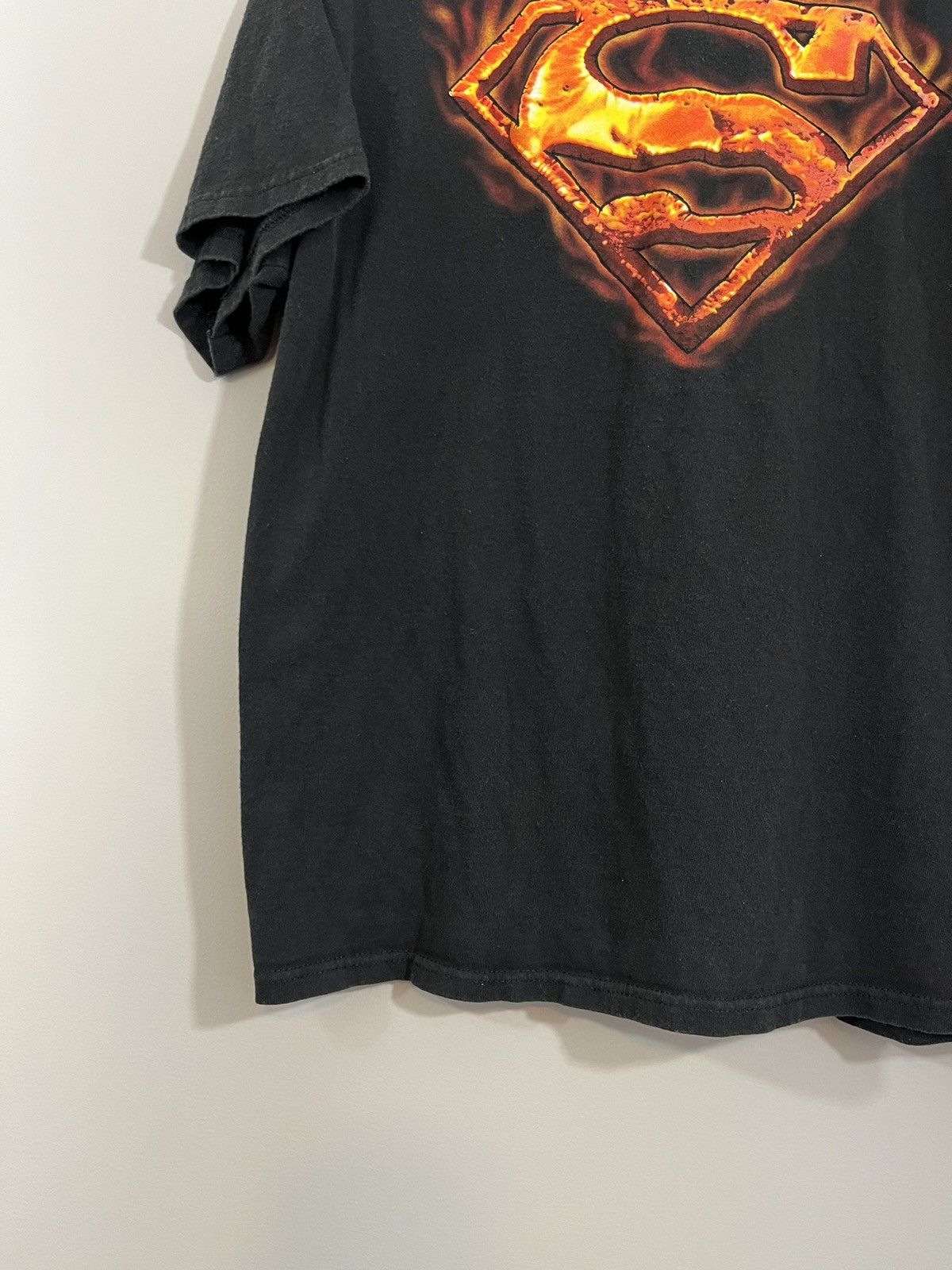 Vintage Faded Superman Flame Logo Y2K Comic Tee Size US M / EU 48-50 / 2 - 7 Thumbnail