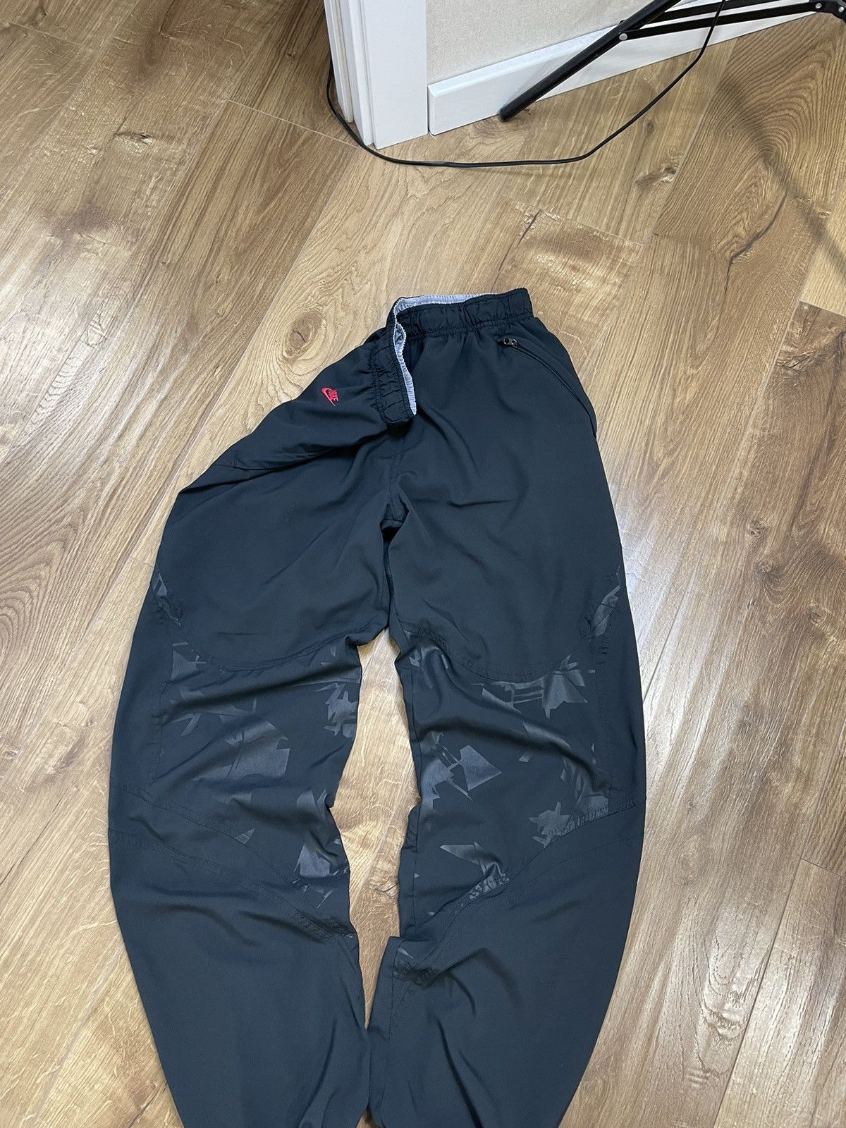 Nike × Vintage Vintage Nike Y2K Style 90’s Black Nylon Drill Pants Joggers Size US 32 / EU 48 - 4 Thumbnail