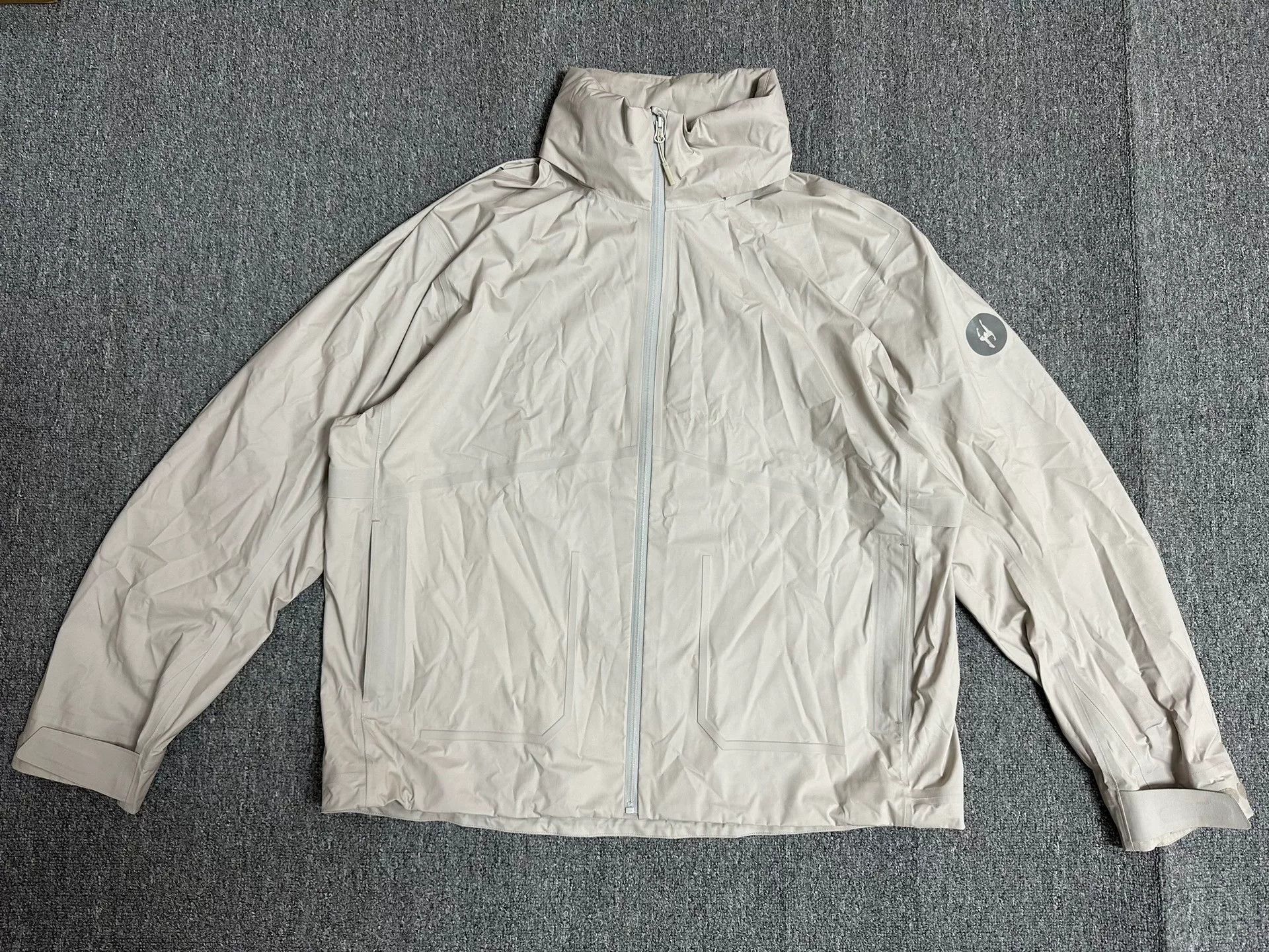 SKYLRK SKYPEOPLE Men's Lightweight Windproof Rain Jacket Size US L / EU 52-54 / 3 - 1 Thumbnail