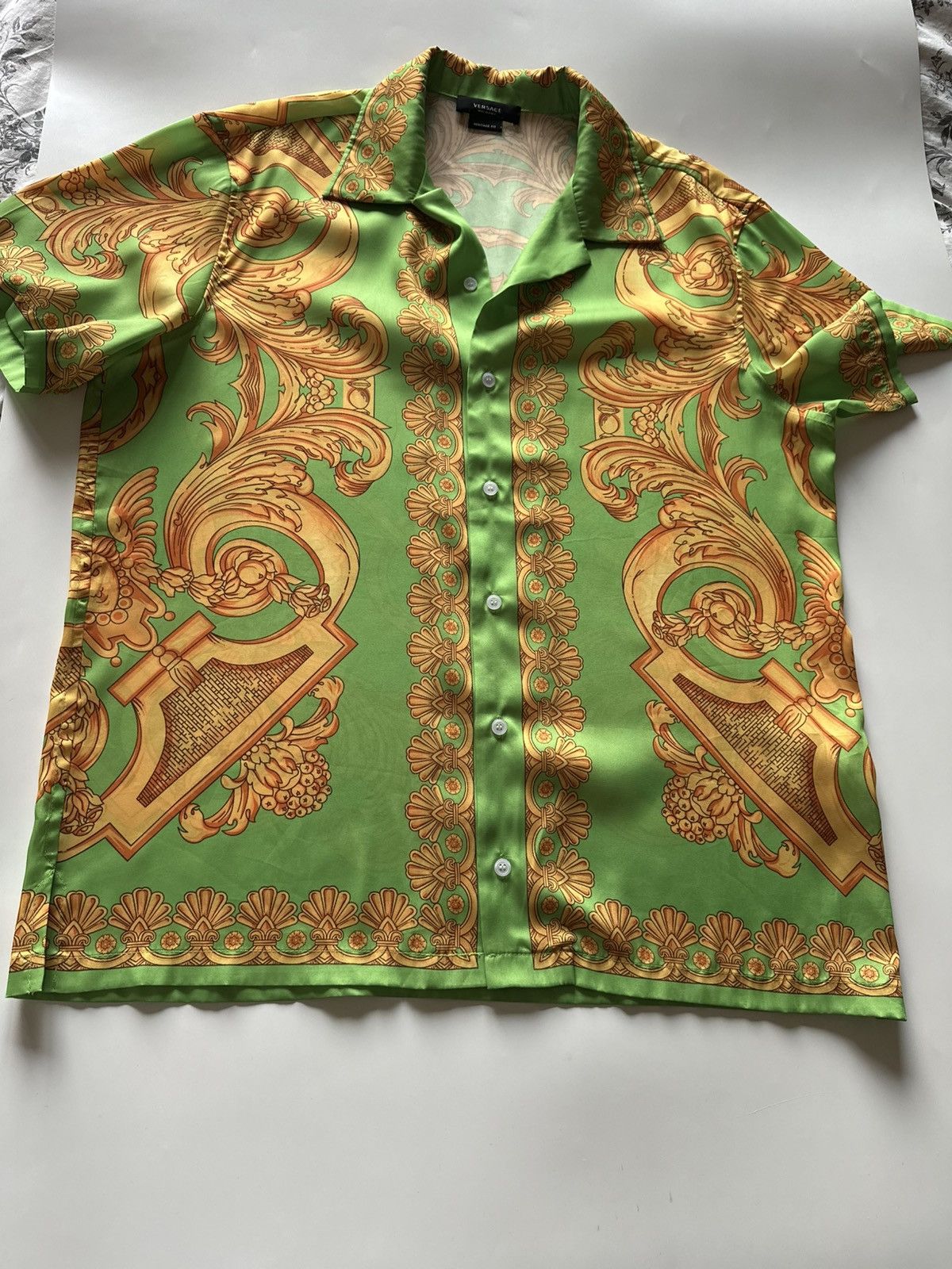 Versace Versace Silk Barocco Medusa shirt Size US L / EU 52-54 / 3 - 14 Thumbnail