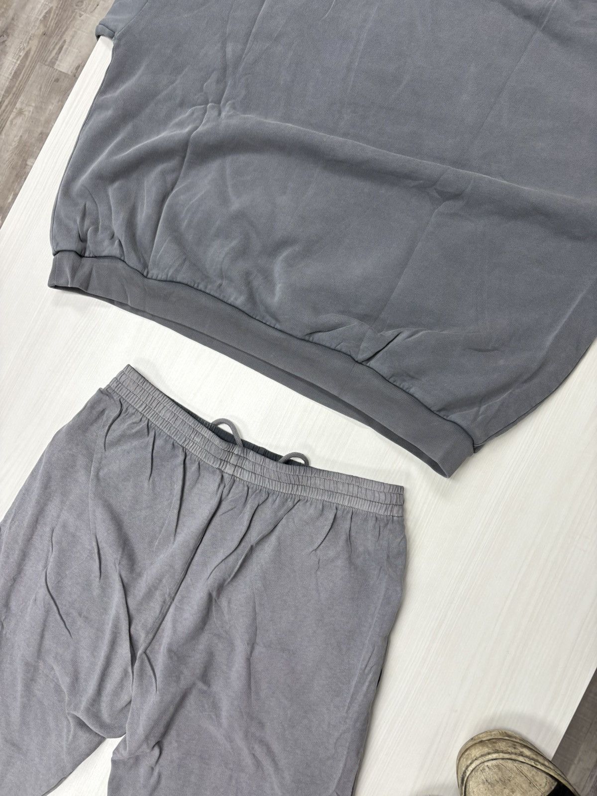Balenciaga × Kanye West × Yeezy YZY x GAP Hoodie & Thin Sweats Poetic Grey Size US L / EU 52-54 / 3 - 4 Thumbnail