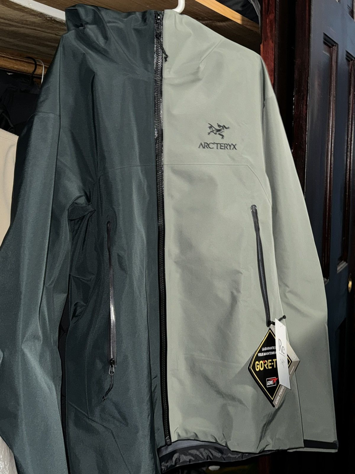 Arc'Teryx arc’teryx beta recut no. 20 (192/223) | Grailed