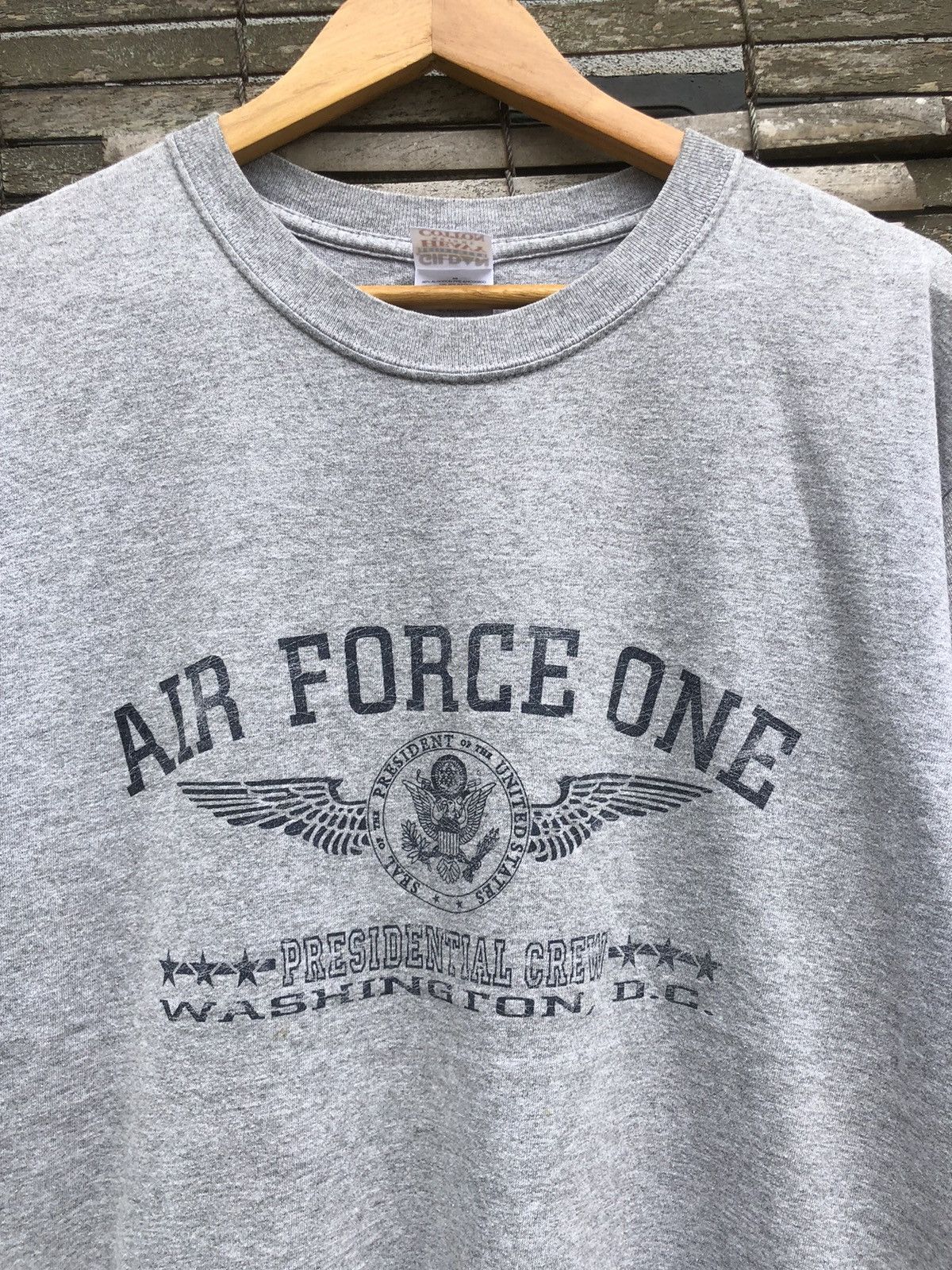 Vintage Vintage Y2K Air Force One Presidential Crew Tshirt Size US L / EU 52-54 / 3 - 2 Thumbnail