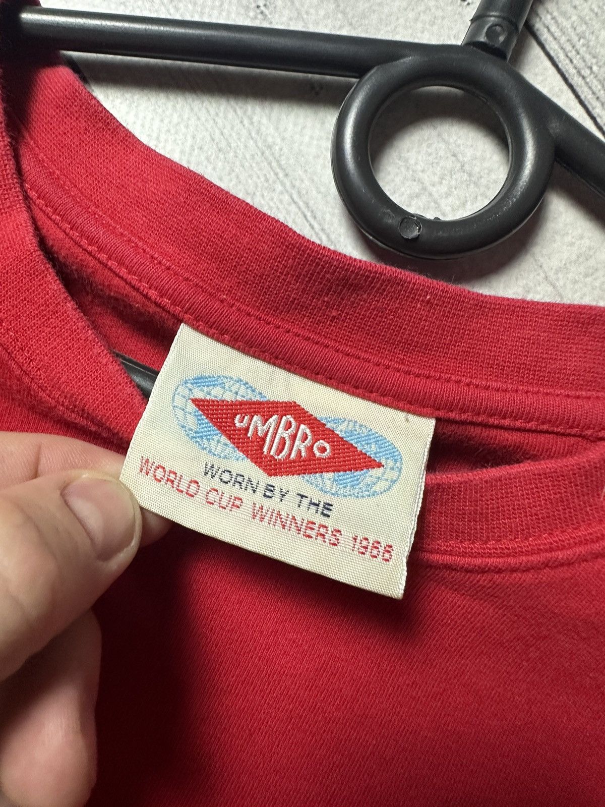 Vintage Vintage Umbro England soccer jersey long sleeve retro Size US M / EU 48-50 / 2 - 5 Thumbnail