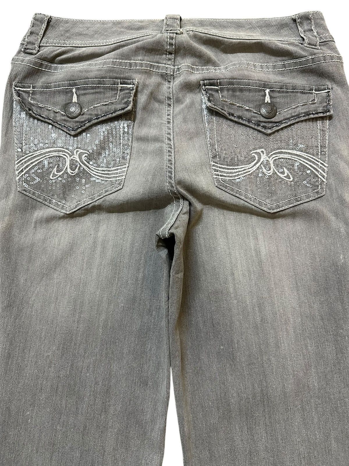 Japanese Brand Vintage Japanese Brand Light Faded Wash Style Flared Jeans Size US 30 / EU 46 - 5 Thumbnail