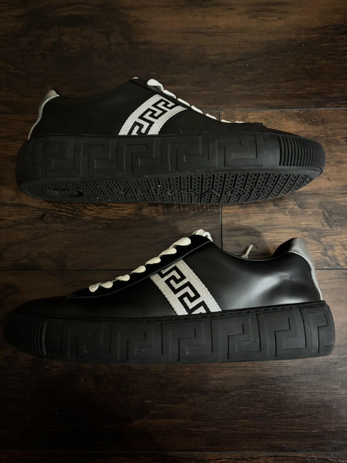 Versace Versace Greca Low-Top Sneakers (Black/Silver) 👟 Size: 11 Size US 11 / EU 44 - 3 Thumbnail