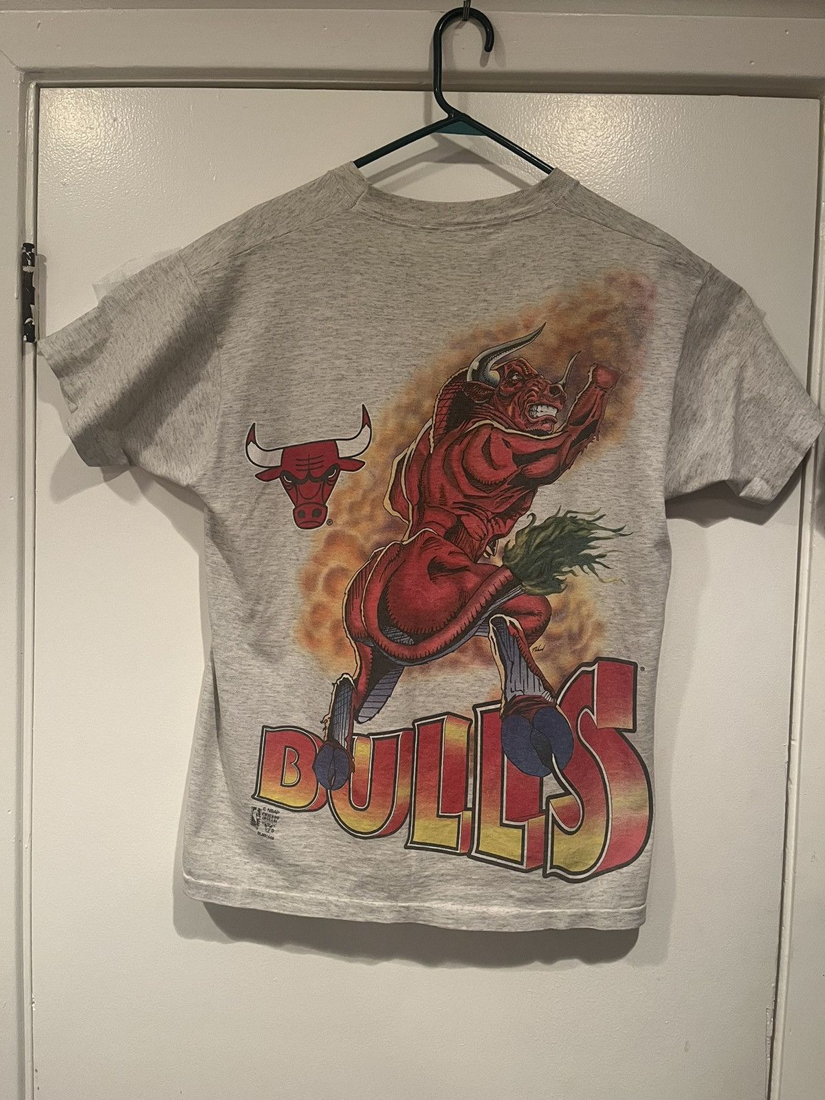 Vintage 1990’s Rare Chicago Bulls tshirt Size US L / EU 52-54 / 3 - 1 Thumbnail