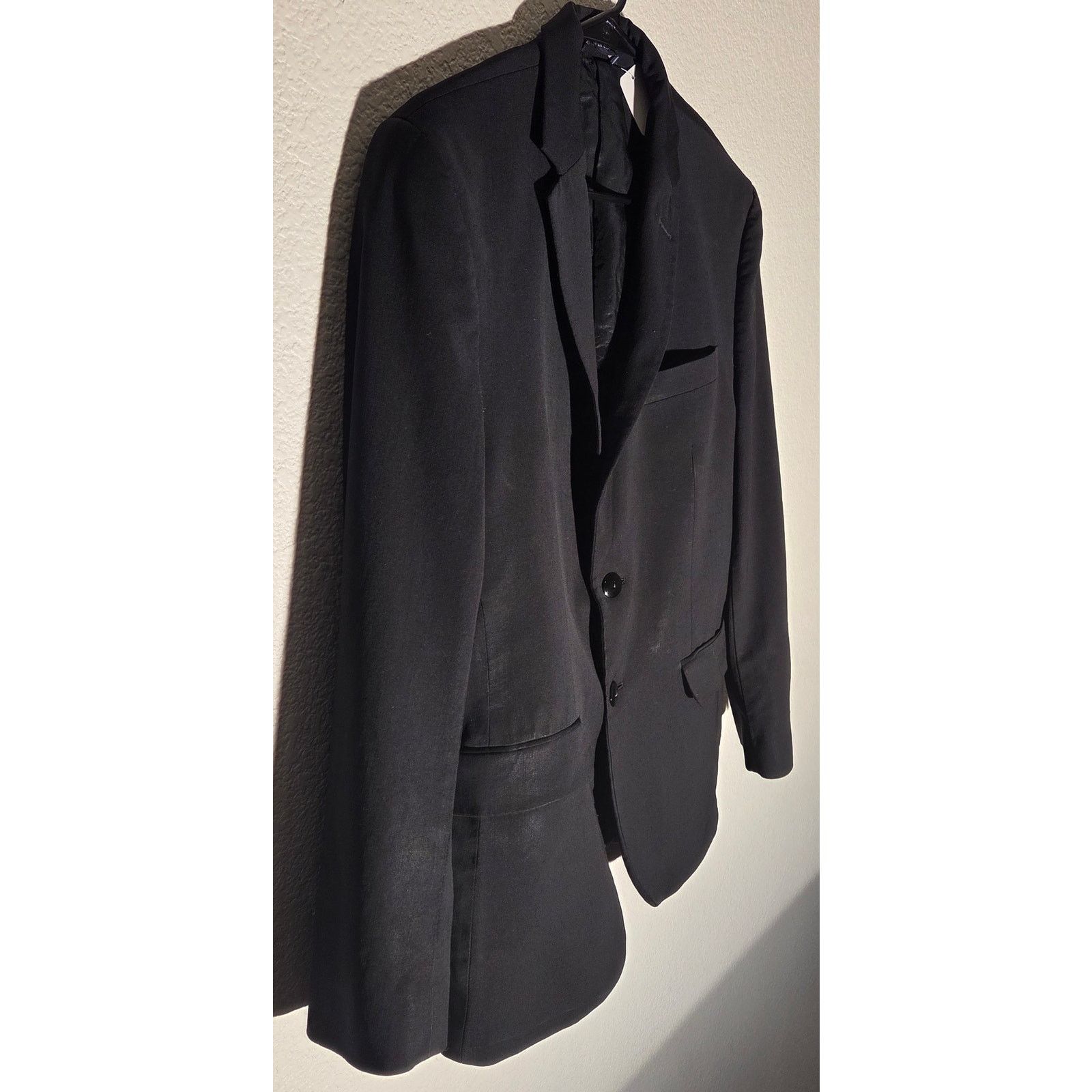 Banana Republic Banana Republic Tailored Fit Black Blazer - Size 40R Size US M / EU 48-50 / 2 - 2 Thumbnail