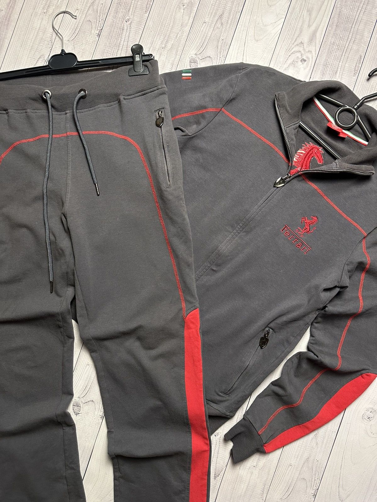 Ferrari × Vintage Vintage Ferrari racing track suit size M big logo Size US M / EU 48-50 / 2 - 3 Thumbnail