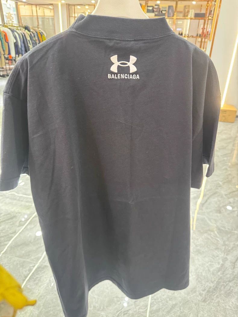 Balenciaga Balenciaga Black Joint Short Sleeve Size US S / EU 44-46 / 1 - 2 Thumbnail