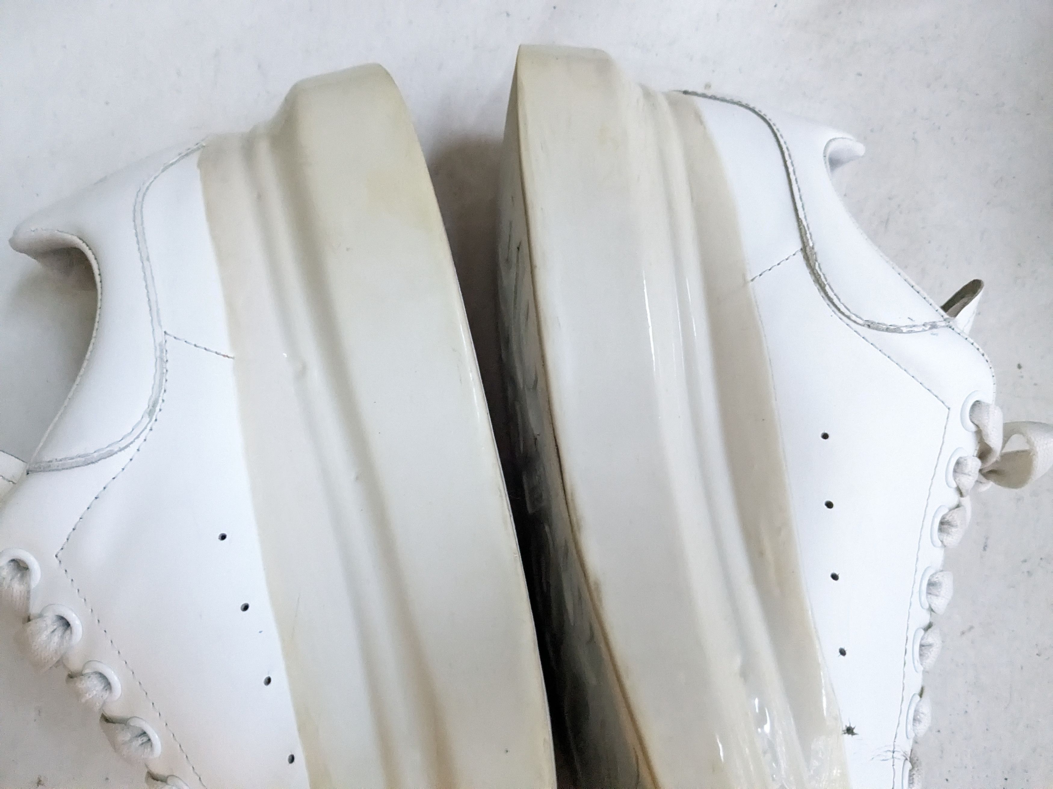 Alexander McQueen Alexander McQueen Larry Oversized Sneakers White 10 43 Size US 10 / EU 43 - 7 Thumbnail