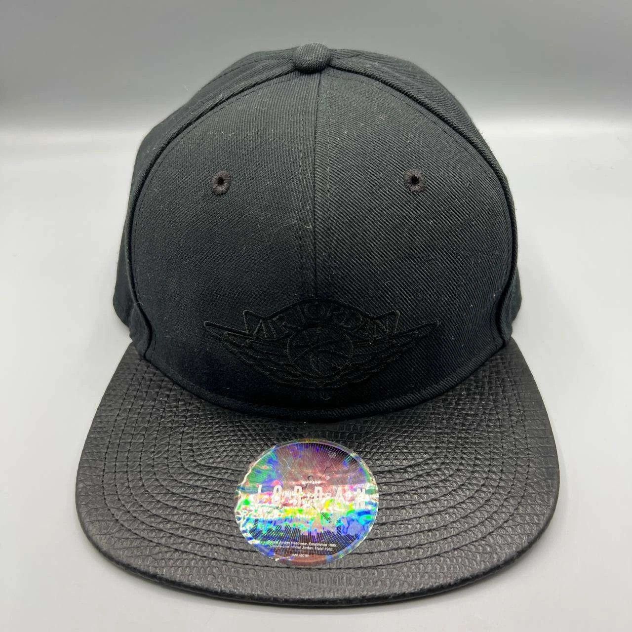 Jordan Brand Air Jordan Wings Hat Men Black Embroidered Snap Back Cap Size ONE SIZE - 1 Thumbnail