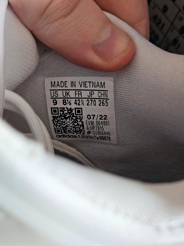 Adidas Adidas Ozrah Juventus 42.5 Size US 9.5 / EU 42-43 - 4 Thumbnail